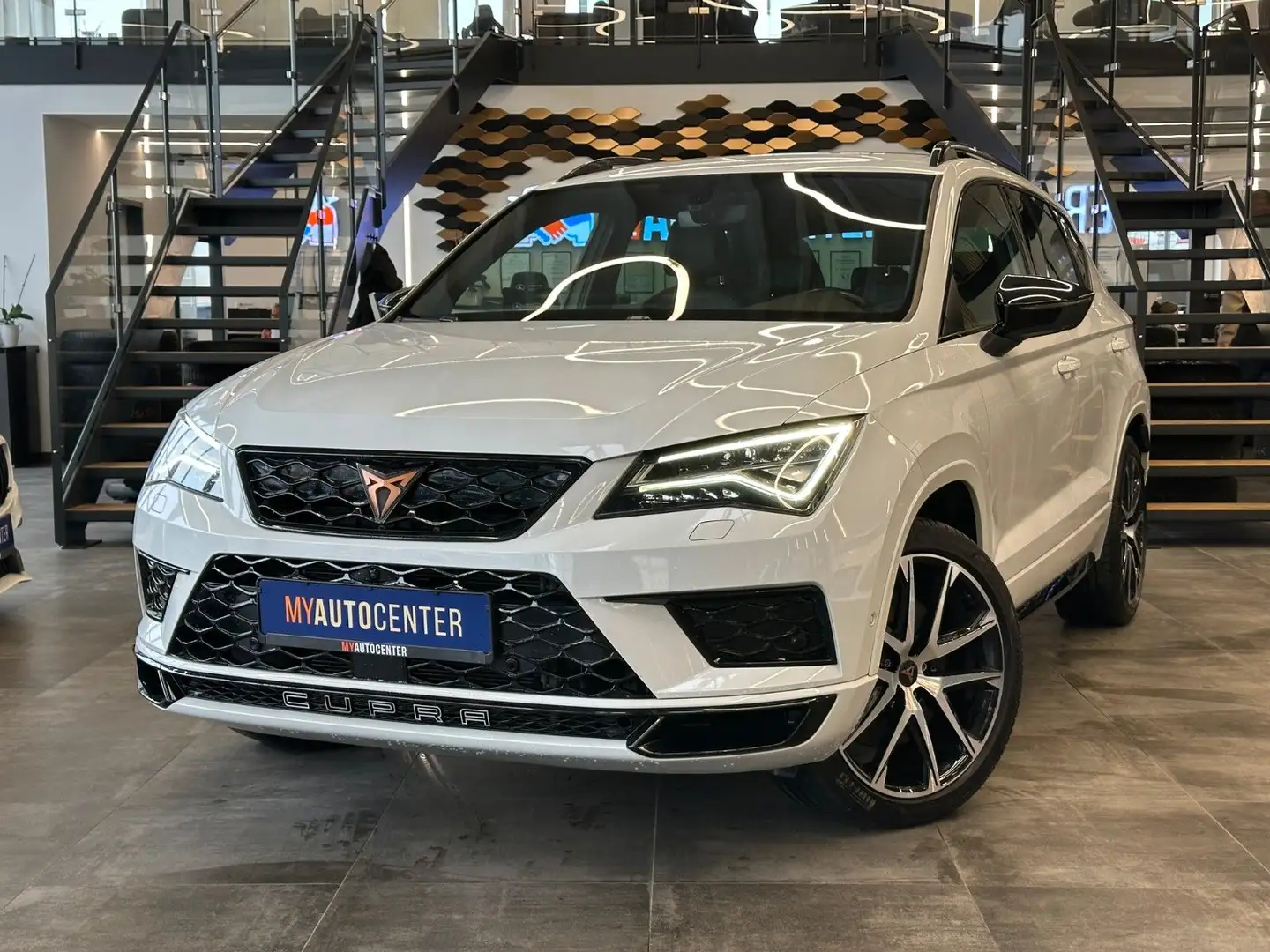 CUPRA Ateca Basis 4Drive*LED*FullLink*Kamera*Klima*DAB Weiß - 1