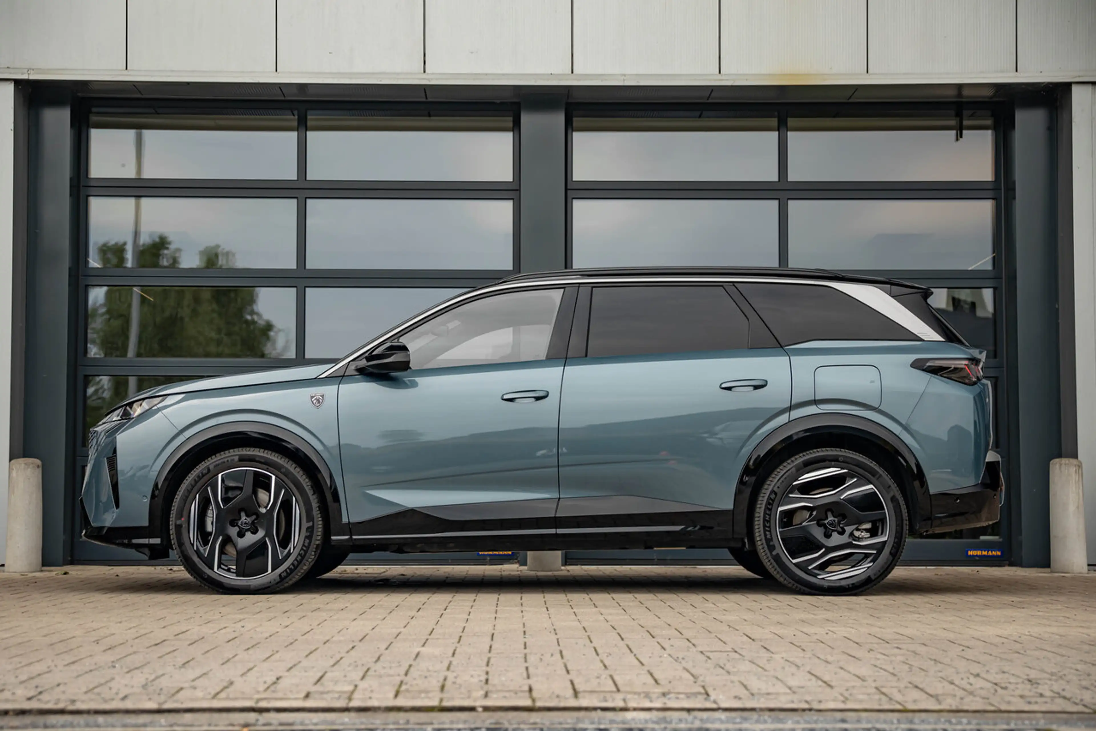 Peugeot 5008 GT exclusive | 325 PK | 4x4 | WP | Pano | 7-zit... — photo 2