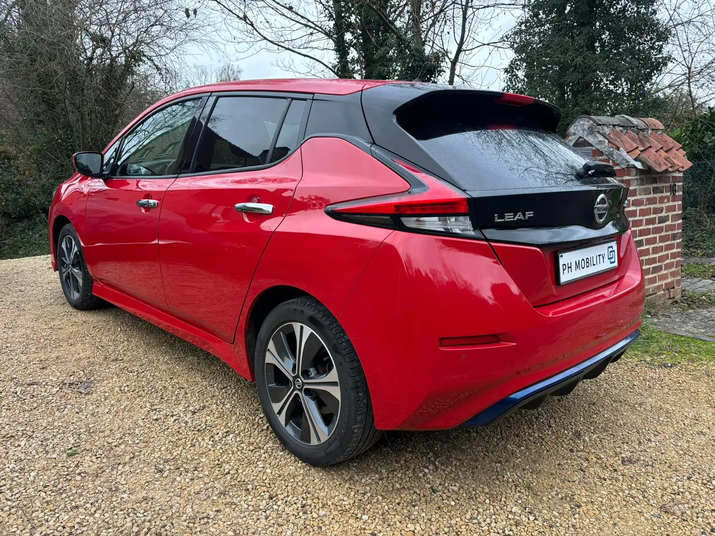 Nissan Leaf 40 kWh N-Connecta GARANTIE 8 + 1AN CARNET*SOH 89%! Roşu - 2