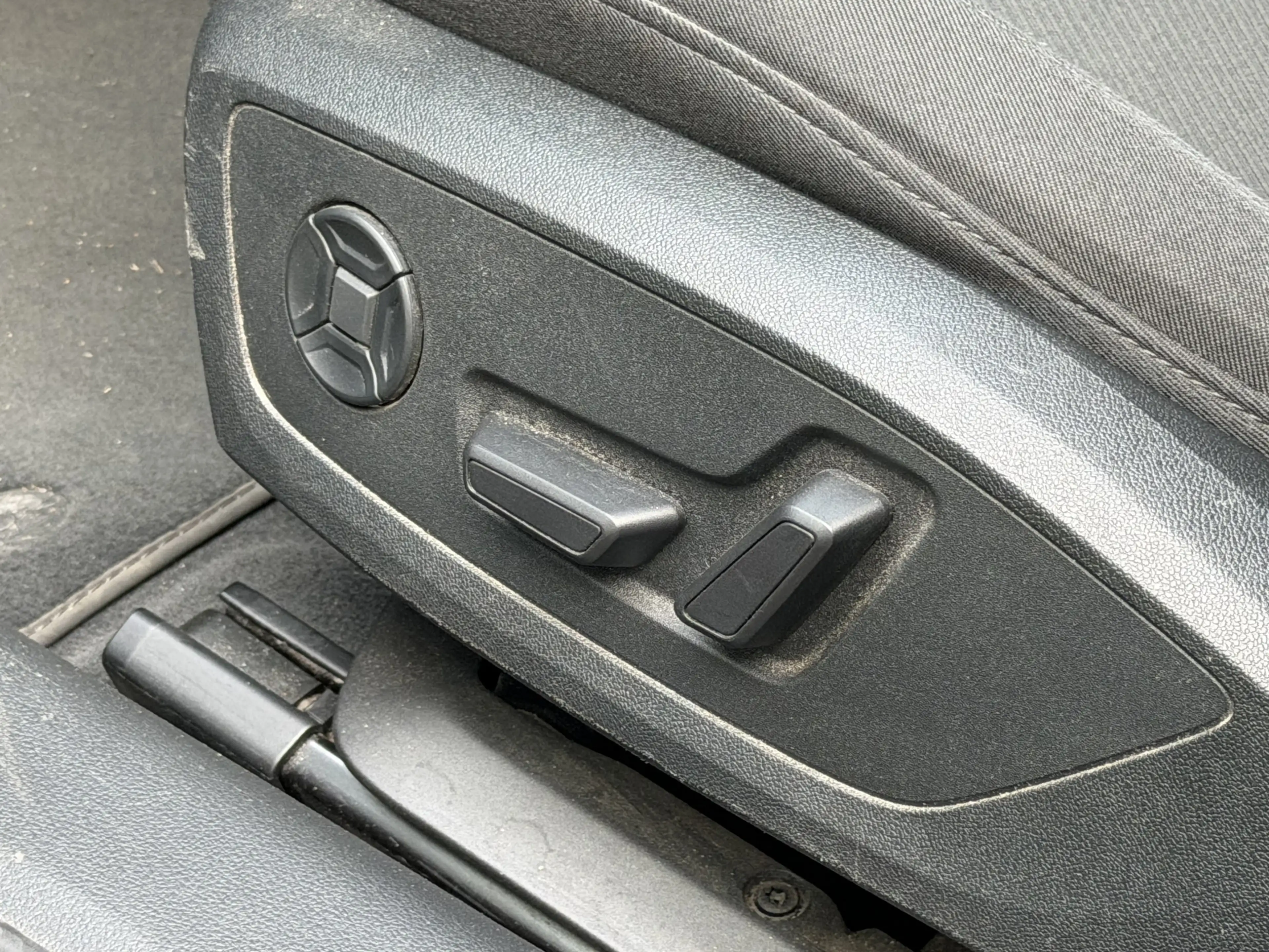 Audi A6 40 TDI S TRONIC SPORT AVANT ACC MEMORY — photo 8