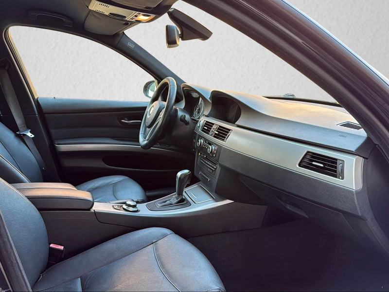 BMW 318 i Limousine *Automatik*1.Hand*Leder*Navi* — photo 7
