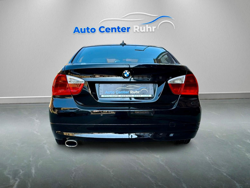 BMW 318 i Limousine *Automatik*1.Hand*Leder*Navi* — photo 5