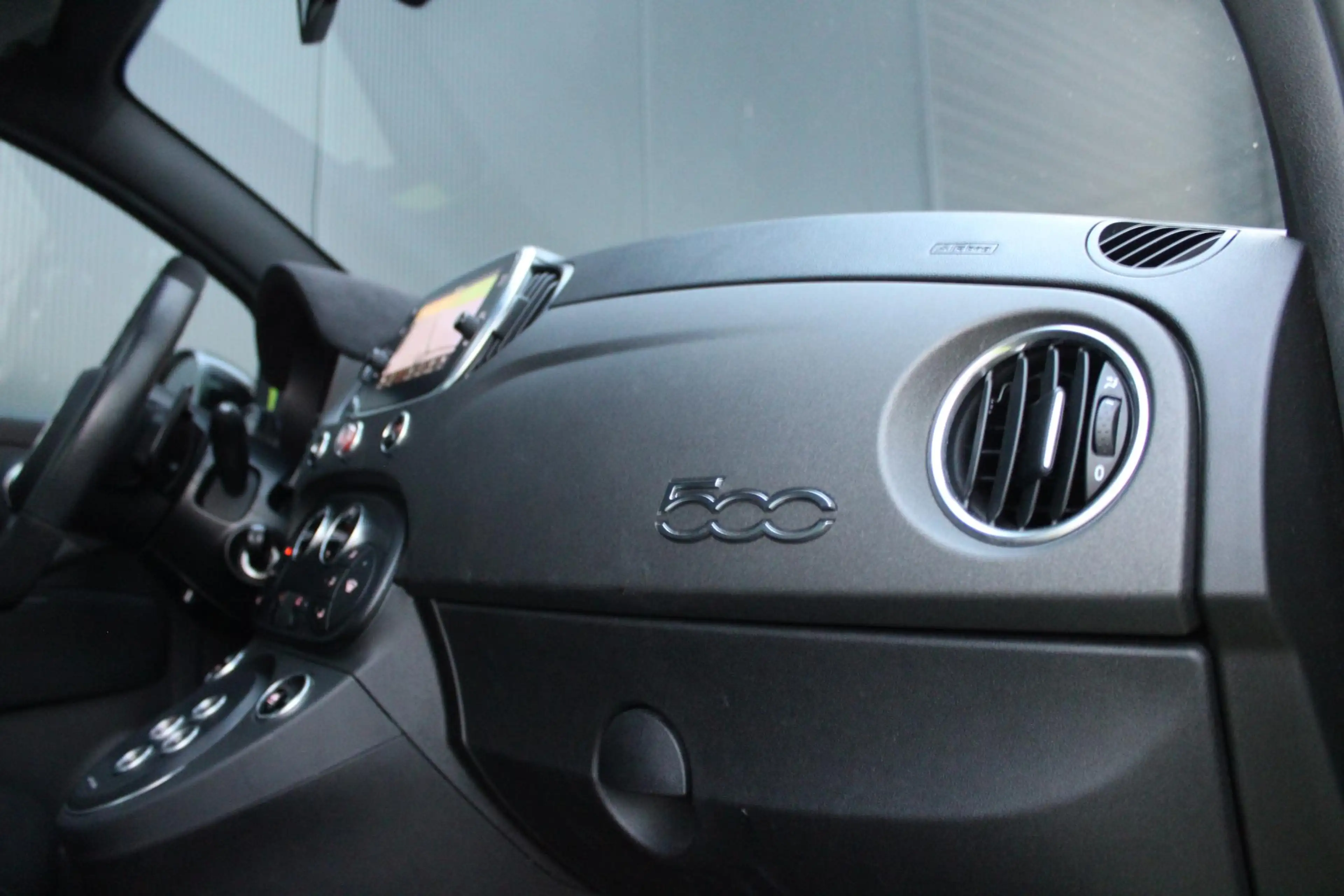 Abarth 595 Competizione 70th Anniversary 1.4 T-Jet | Pan.Dak | Sabelt | Or — photo 29