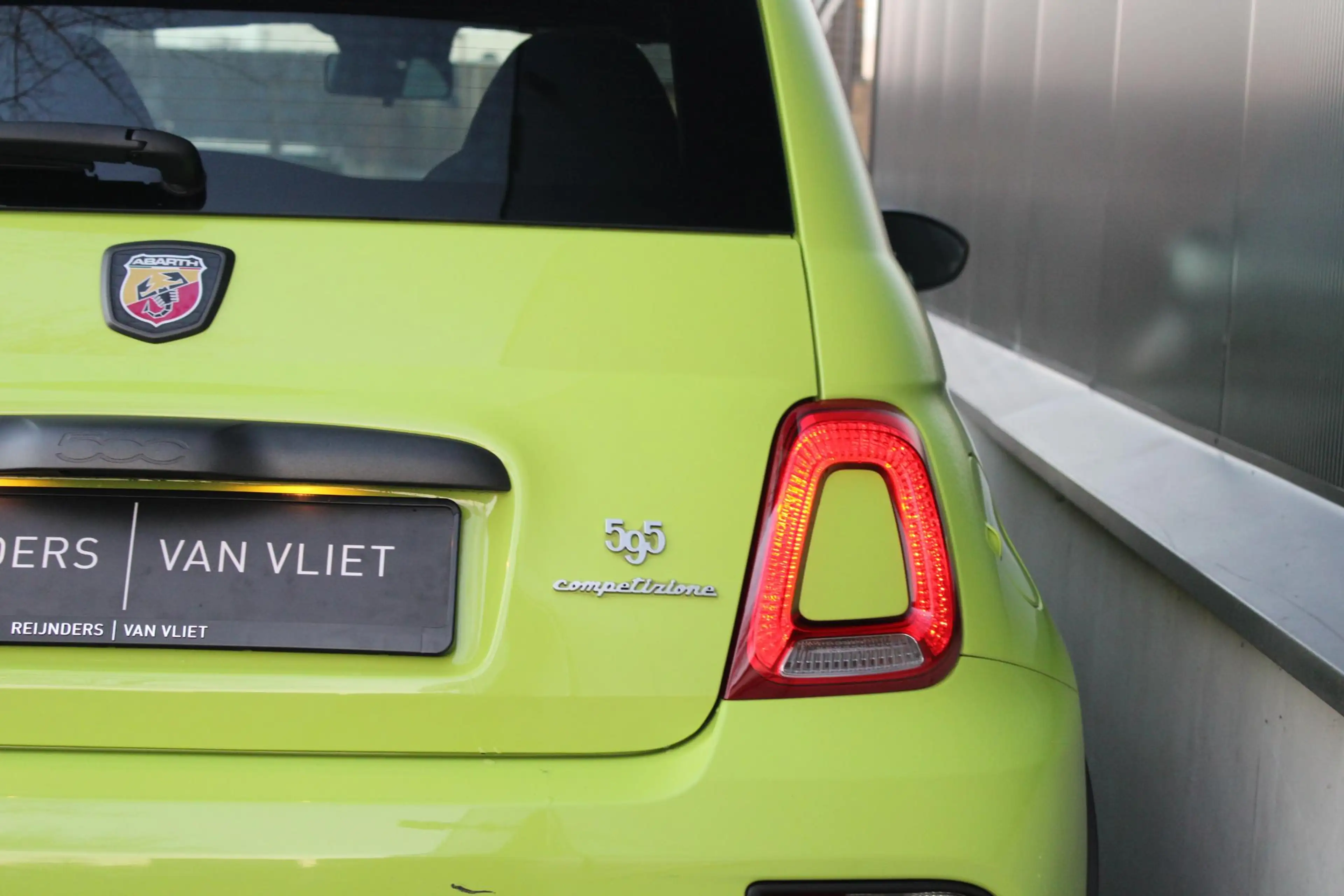 Abarth 595 Competizione 70th Anniversary 1.4 T-Jet | Pan.Dak | Sabelt | Or — photo 30