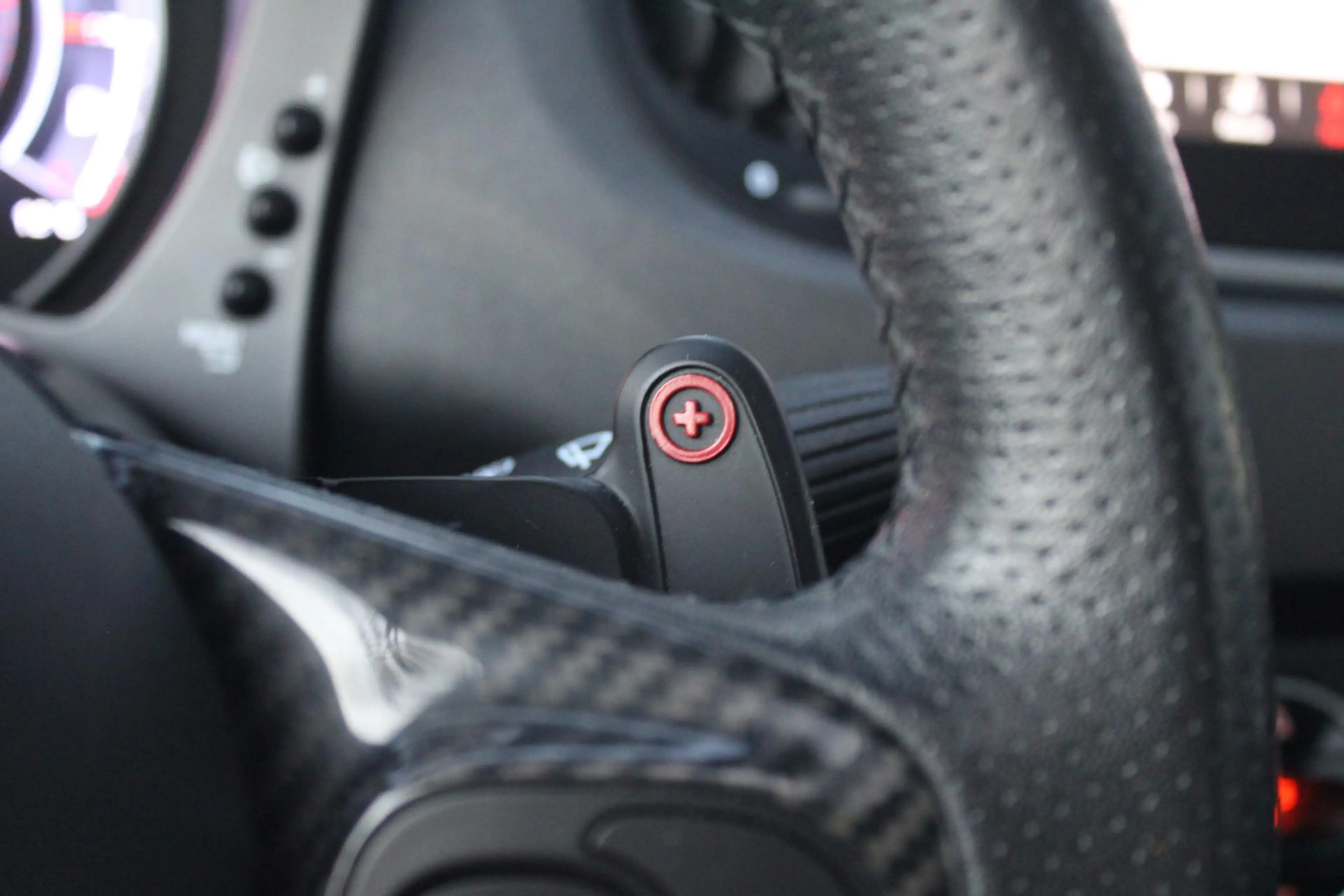 Abarth 595 Competizione 70th Anniversary 1.4 T-Jet | Pan.Dak | Sabelt | Or — photo 22