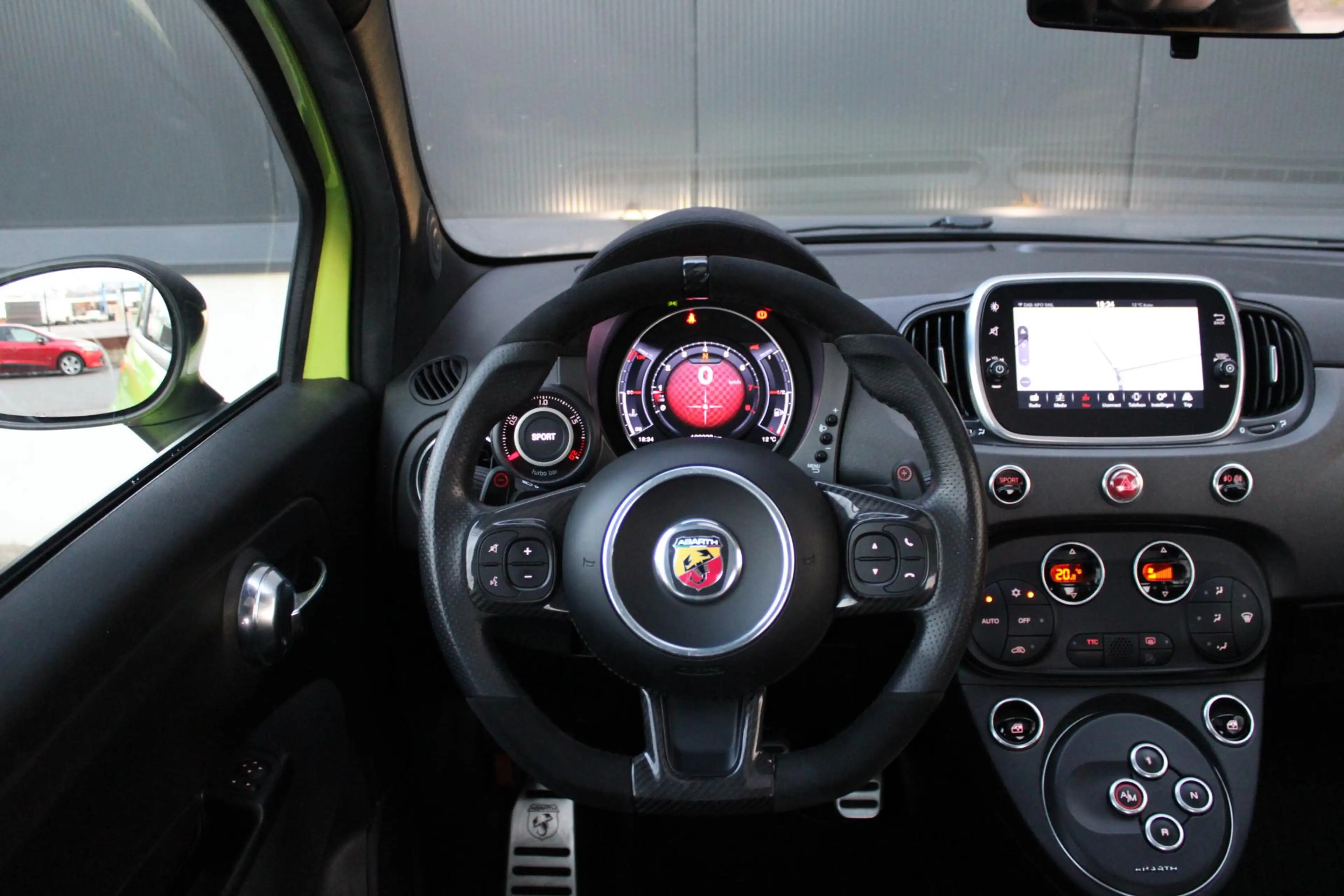 Abarth 595 Competizione 70th Anniversary 1.4 T-Jet | Pan.Dak | Sabelt | Or — photo 5