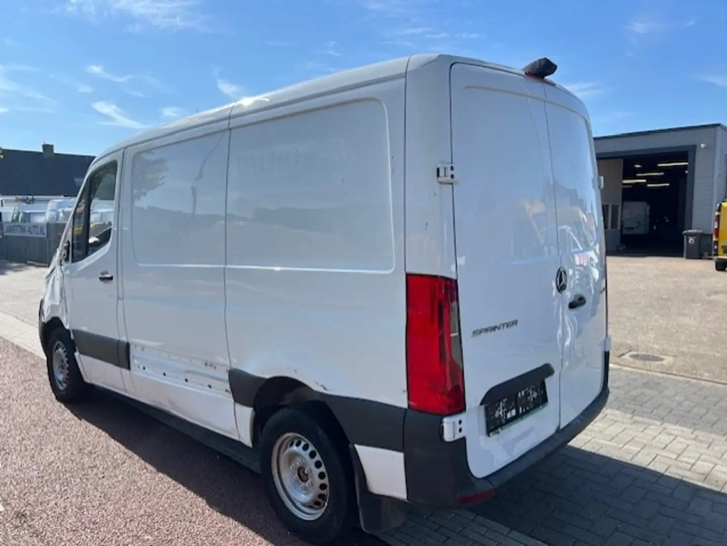 Mercedes-Benz Sprinter 311 CDI 85kw L1H1 AIRCO KLIMA CAMERA EURO6 47.000K Wit - 2