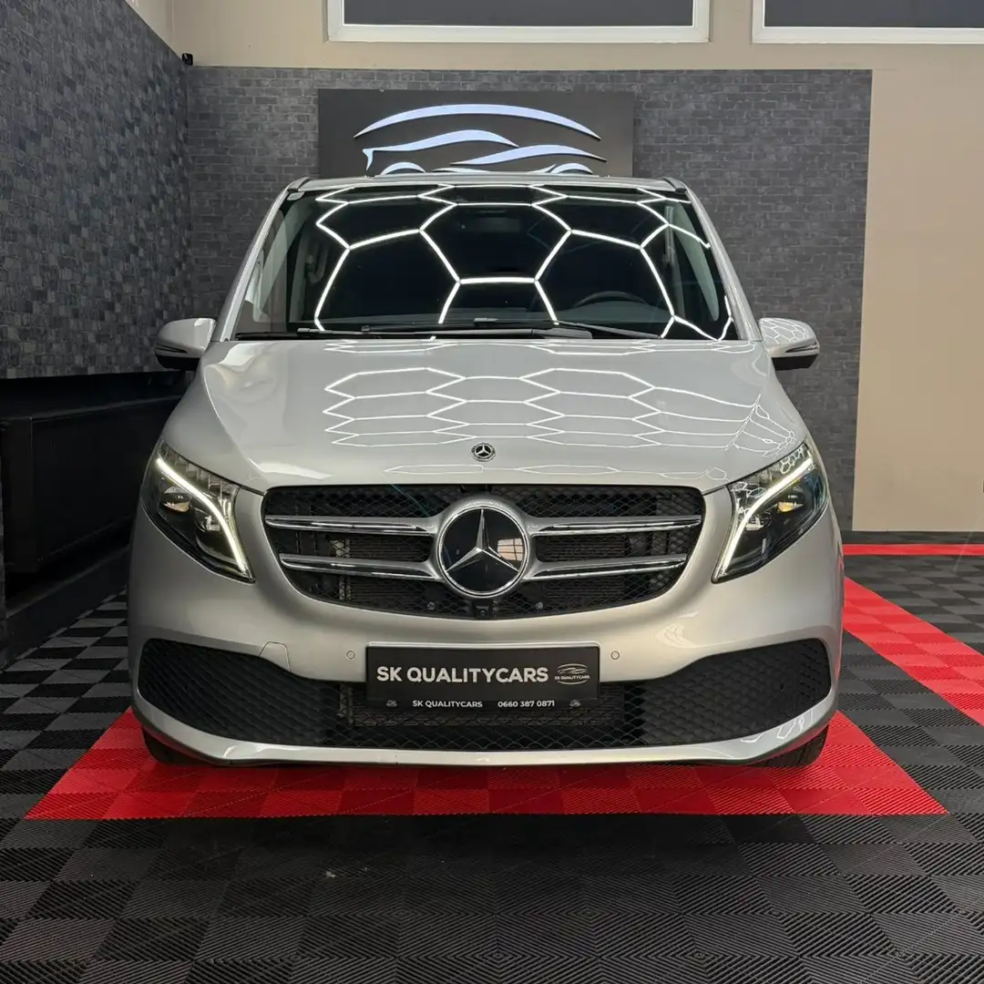 Mercedes-Benz V 220 d 4MATIC lang Silber - 2