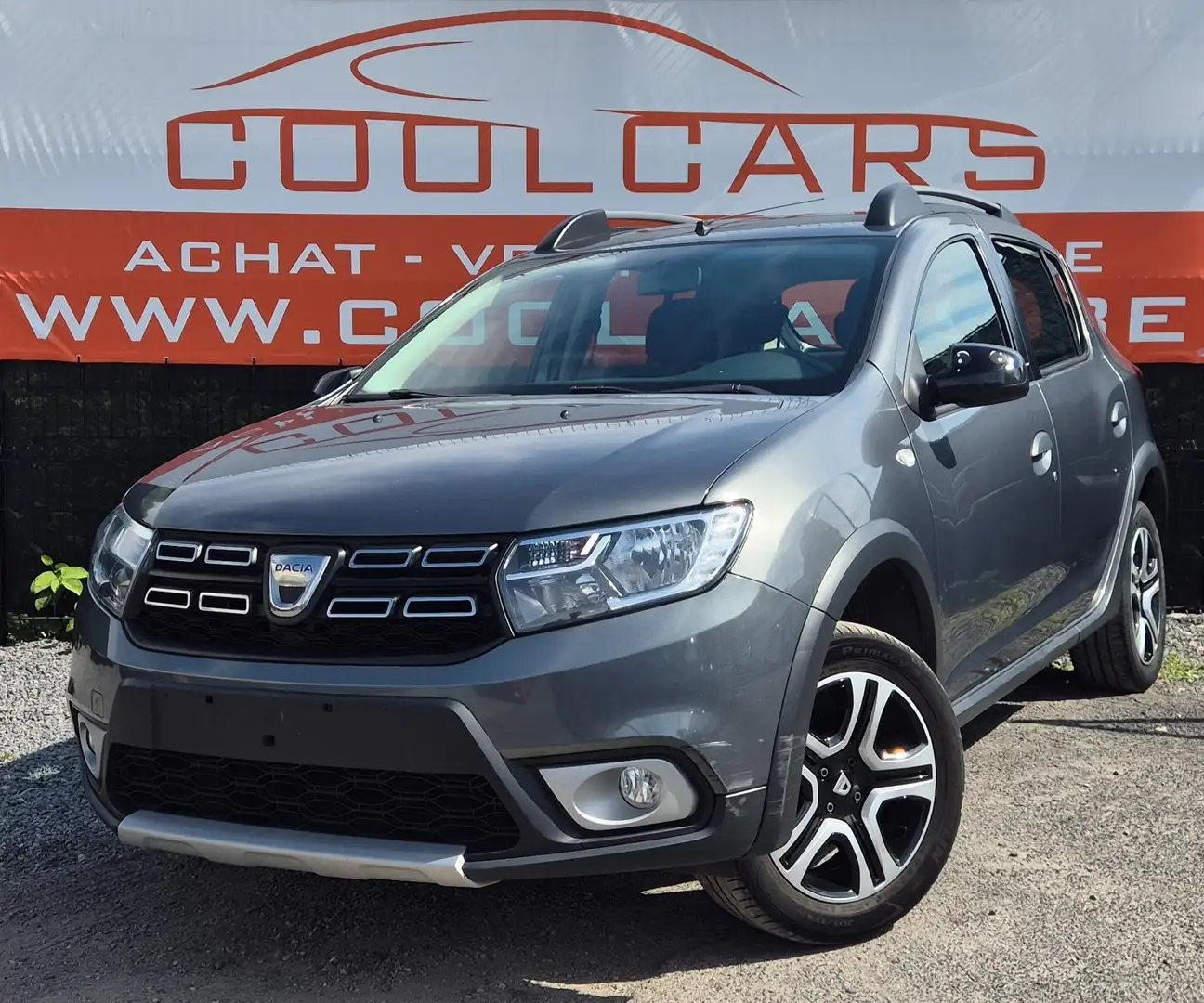 Dacia Sandero Stepway 0.9 TCe -EU6-GARANTIE 1AN-CLIM-GPS Grijs - 1