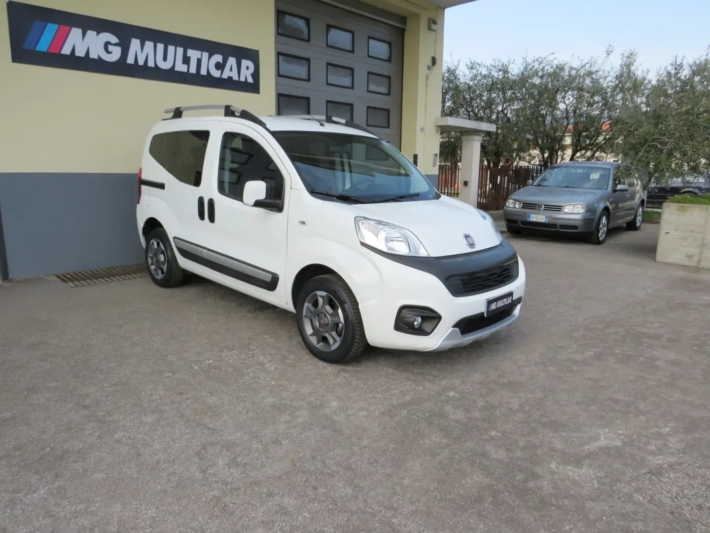 Fiat Qubo 1.3mjt Trekking 80cv. MOTORE/TURBO/FRIZIONE NUOVI Weiß - 1