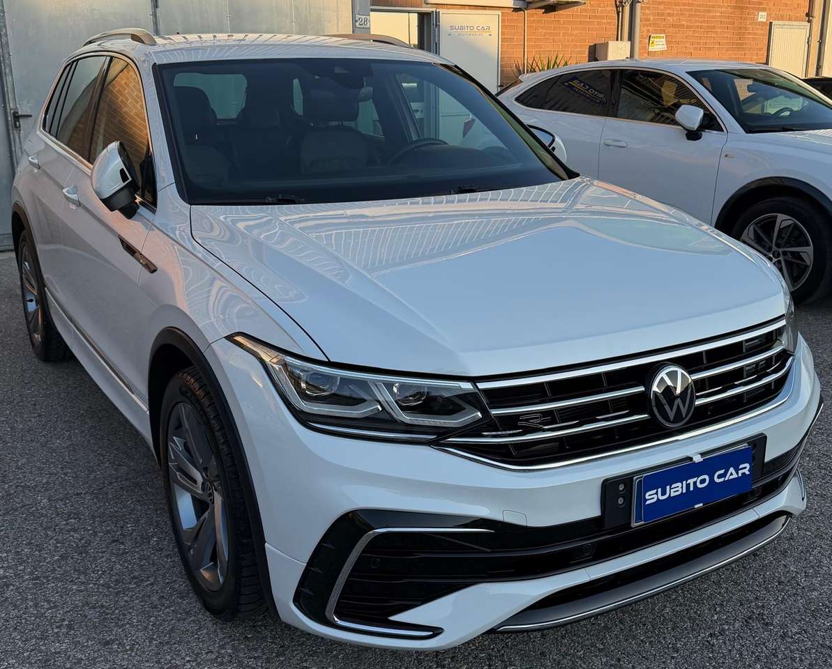Volkswagen Tiguan 2.0 Tdi R-Line 150cv Dsg BIANCO PERLATO