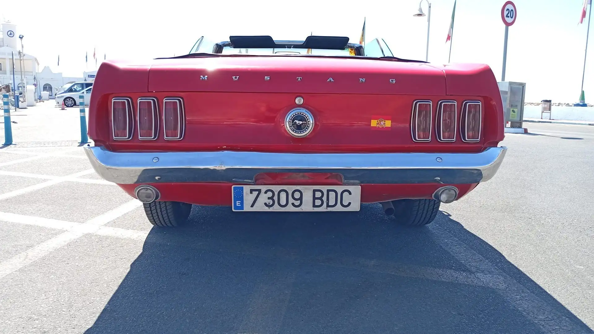 Ford Mustang Convertible Rot - 2