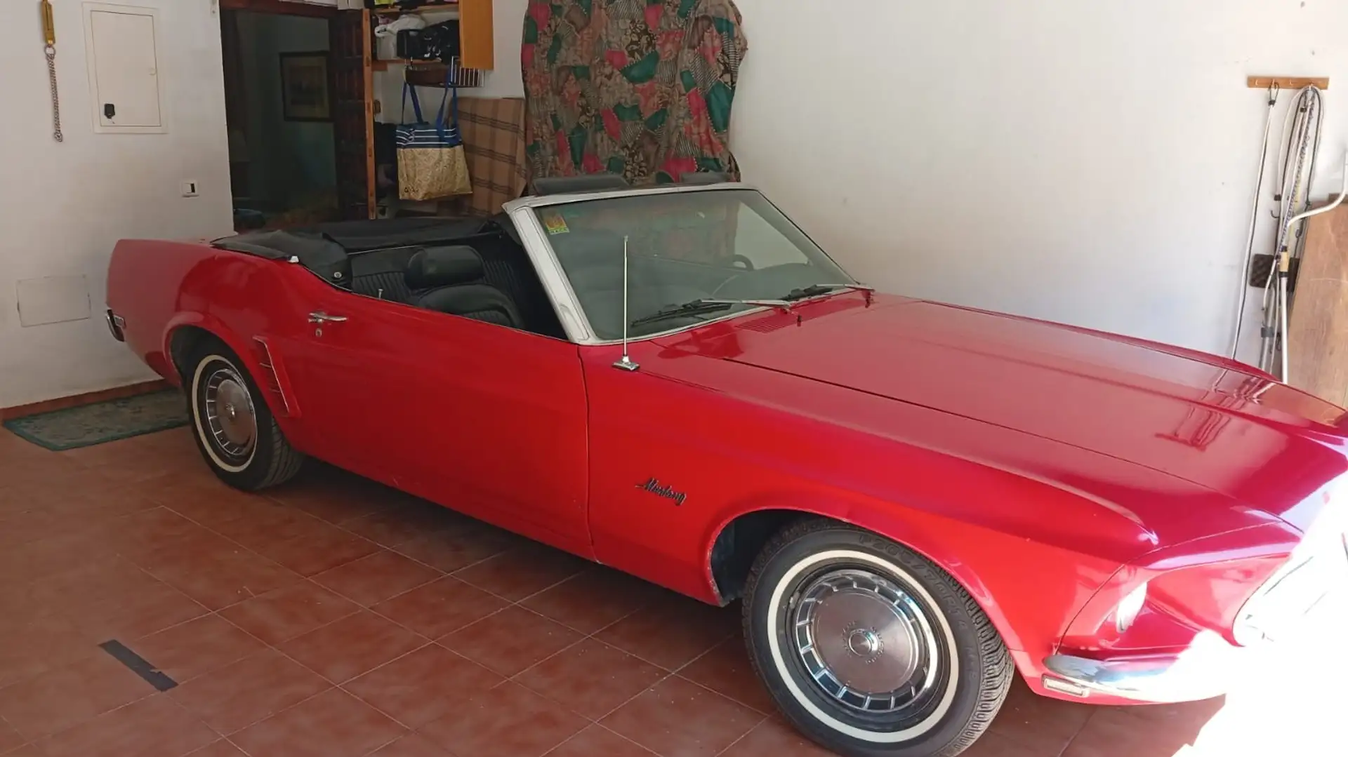 Ford Mustang Convertible Rot - 1