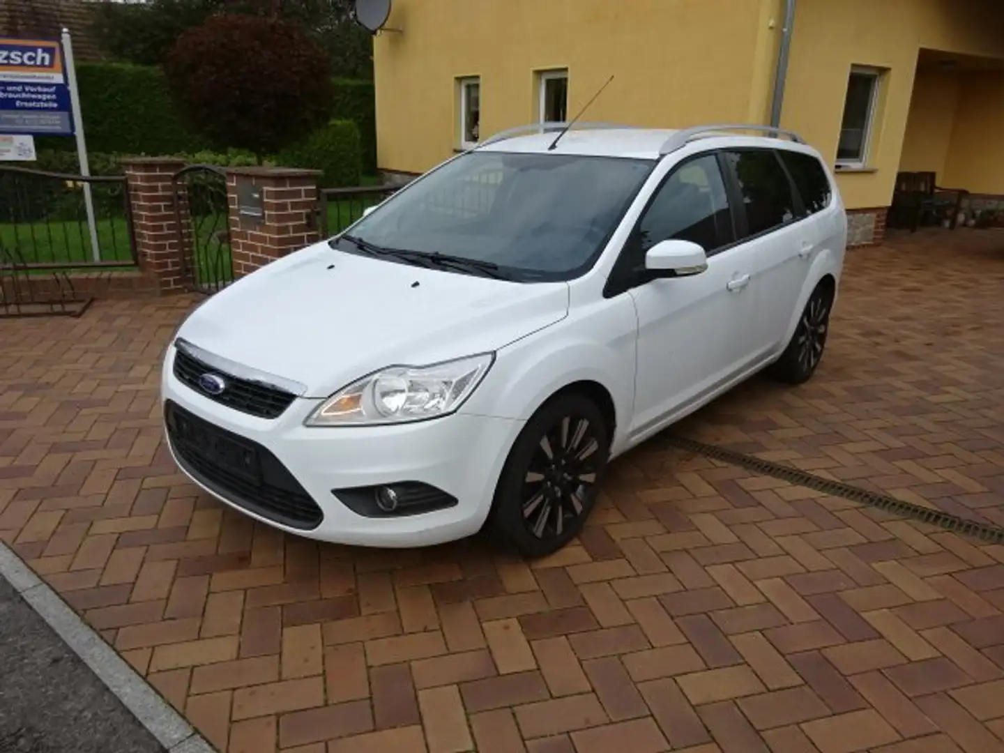 Ford Focus White Magic + Winterräder + 17 Zoll Aluräder Blanc - 1
