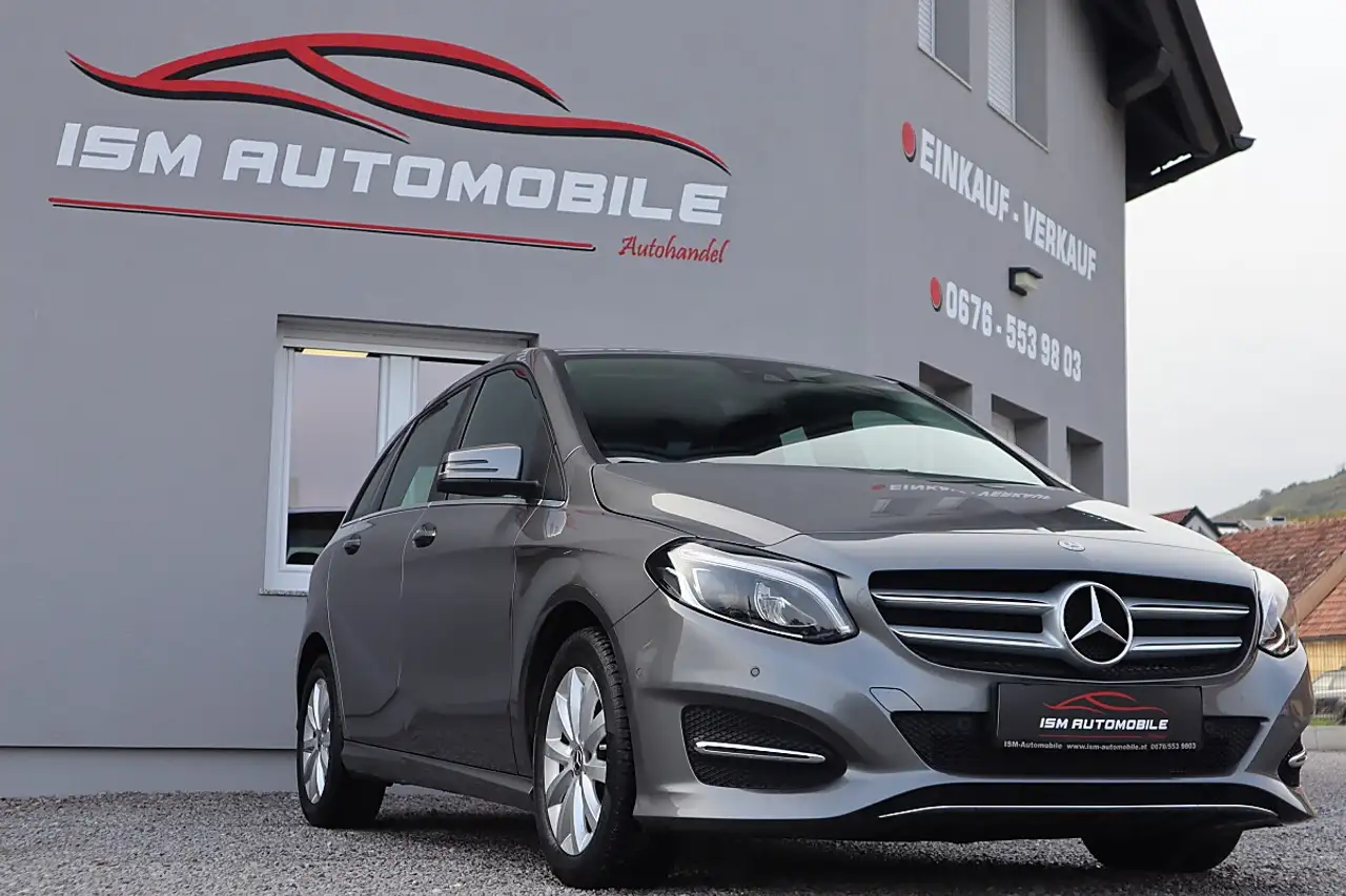 Mercedes-Benz B 180