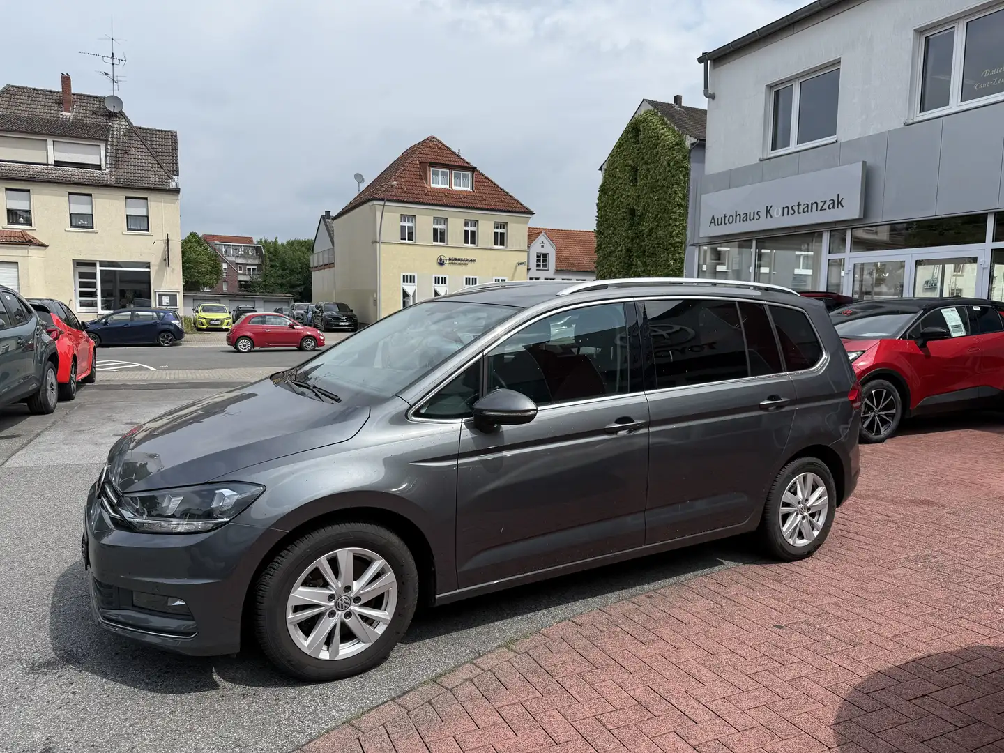 Volkswagen Touran Highline BMT/Start-Stopp Grau - 2