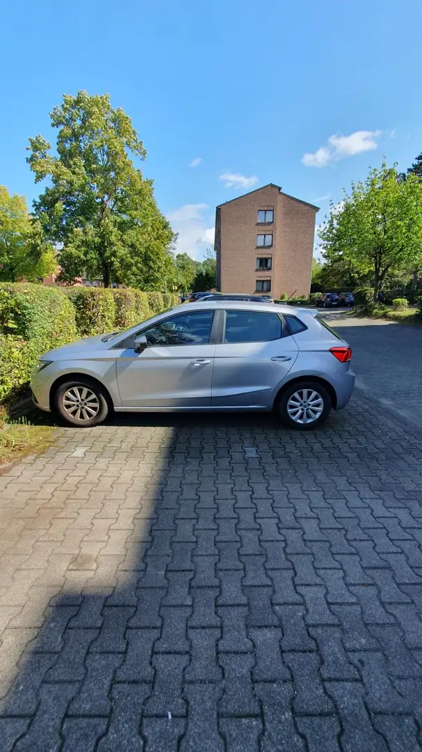 SEAT Ibiza 1.0 MPI S&S Style , gepflegt mit wenig Kilometern Argent - 2