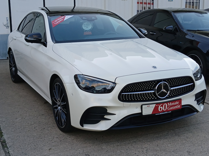 Mercedes-Benz E 400 E400d AMG 4M_Distronic_HuD_Airmatic_360_Mutibeam_ — photo 3