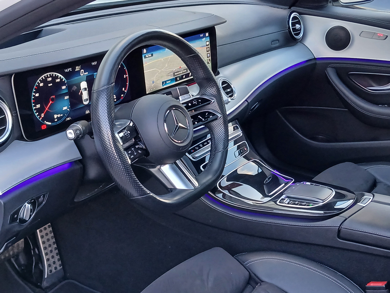 Mercedes-Benz E 400 E400d AMG 4M_Distronic_HuD_Airmatic_360_Mutibeam_ — photo 11