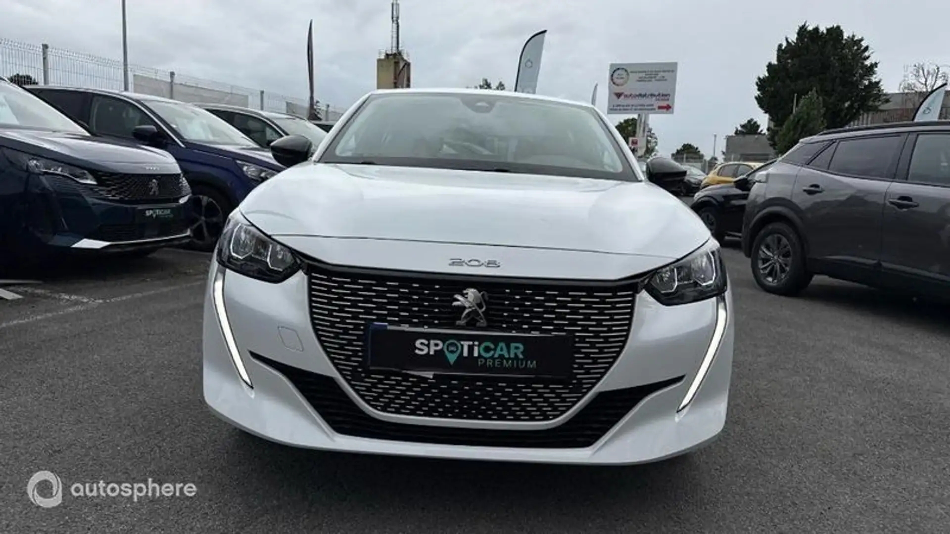 Peugeot 208 e-208 136ch Style - 2