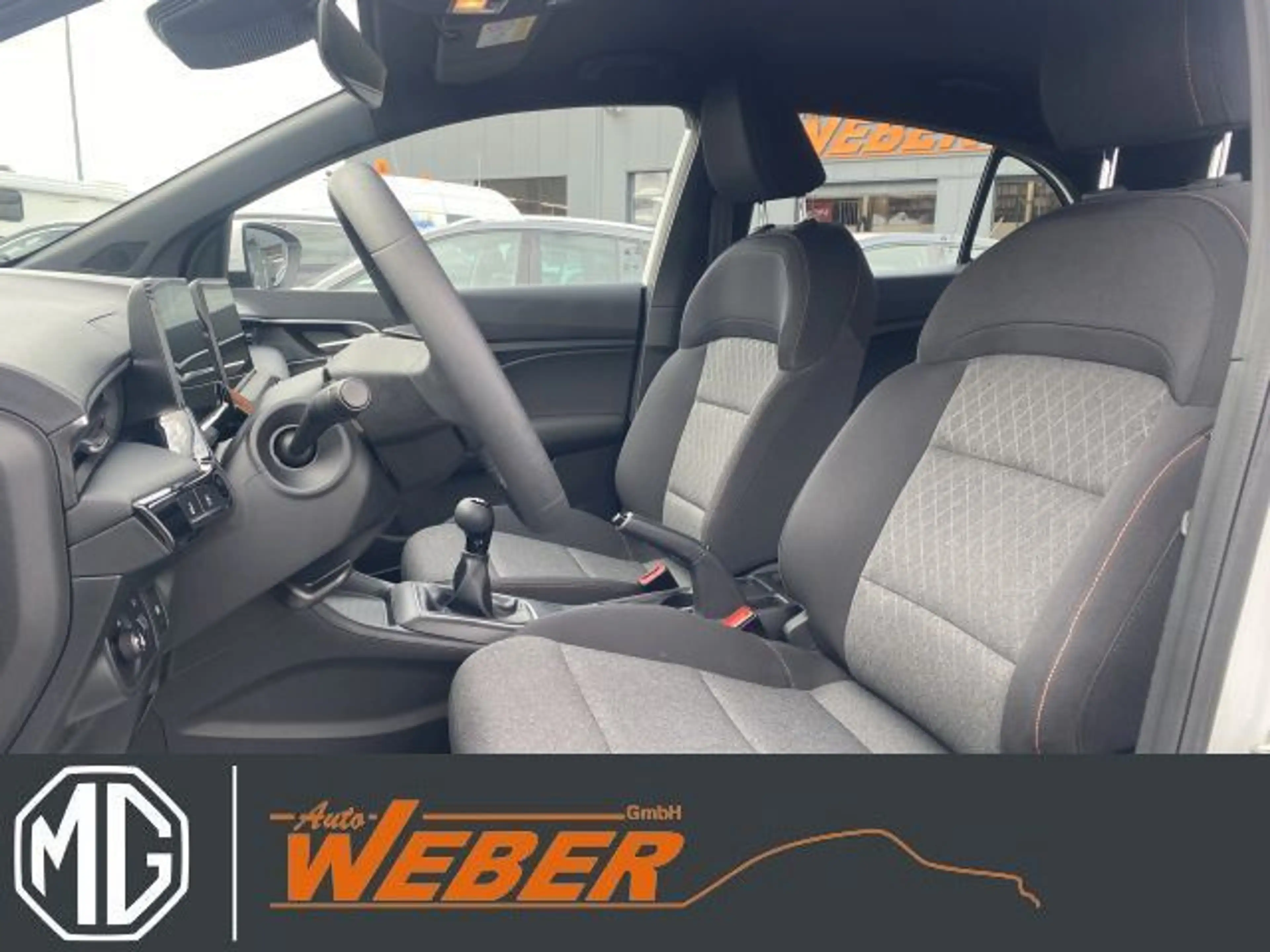 MG MG3 1.5 T 85 kW Standard Navi APP Kamera GJR — photo 10