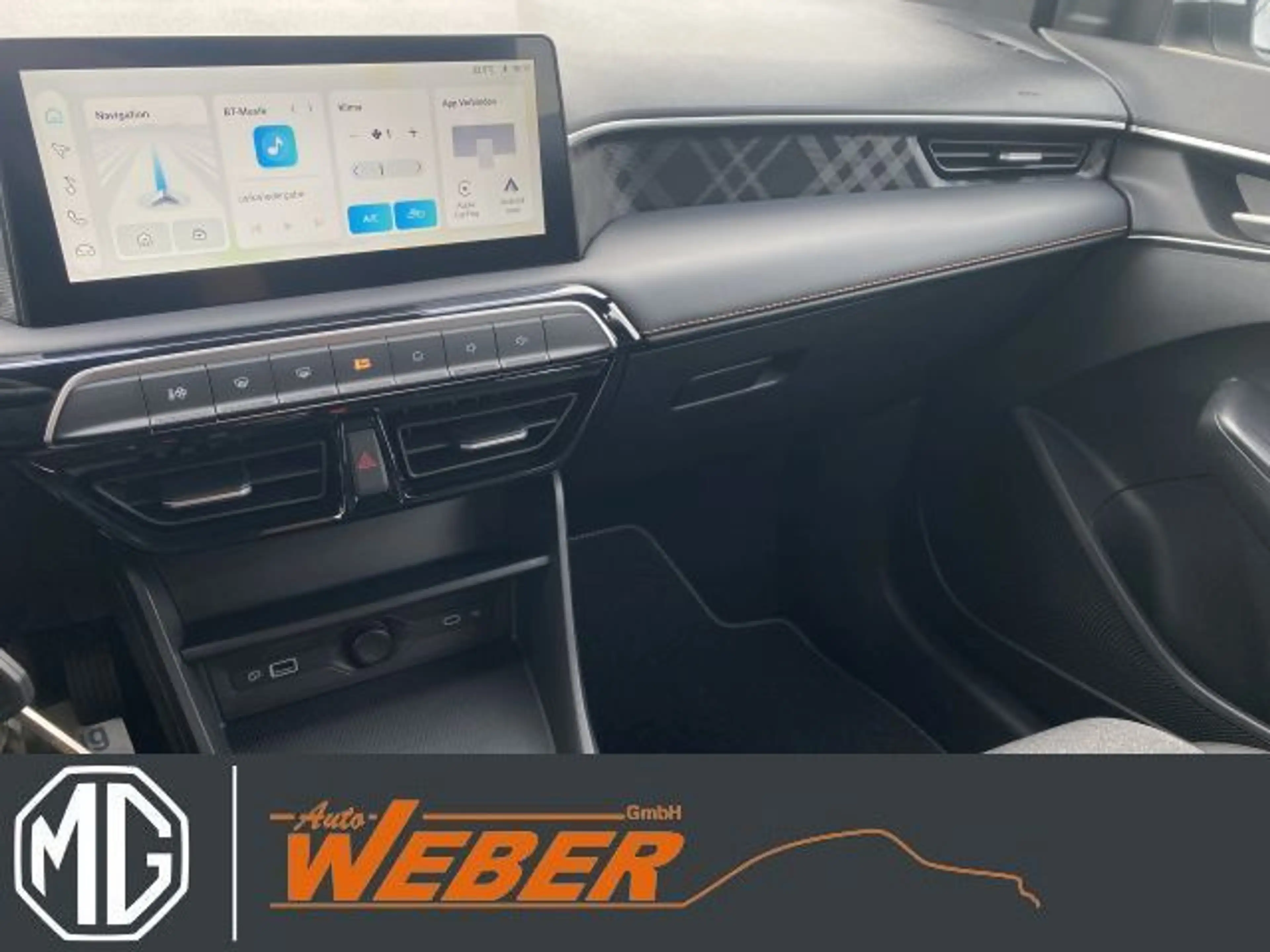 MG MG3 1.5 T 85 kW Standard Navi APP Kamera GJR — photo 13