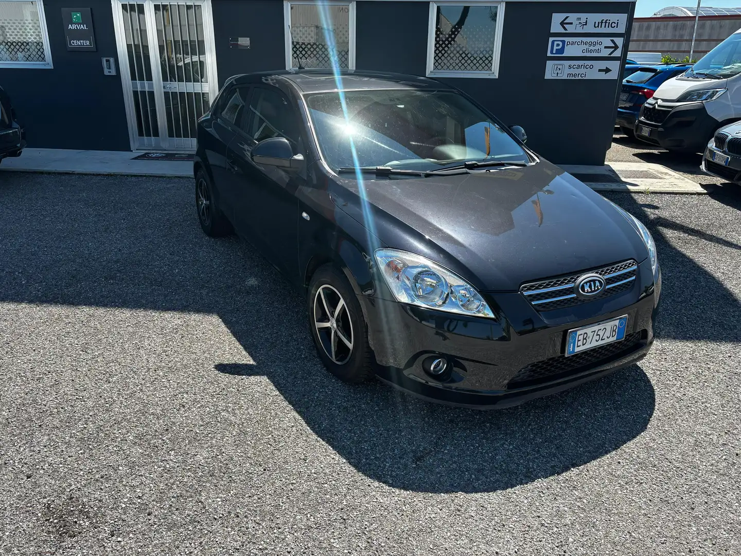Kia Ceed / cee'd 2.0 CRDI 140cv NEOPATENTATI TRATTABILE Nero - 2