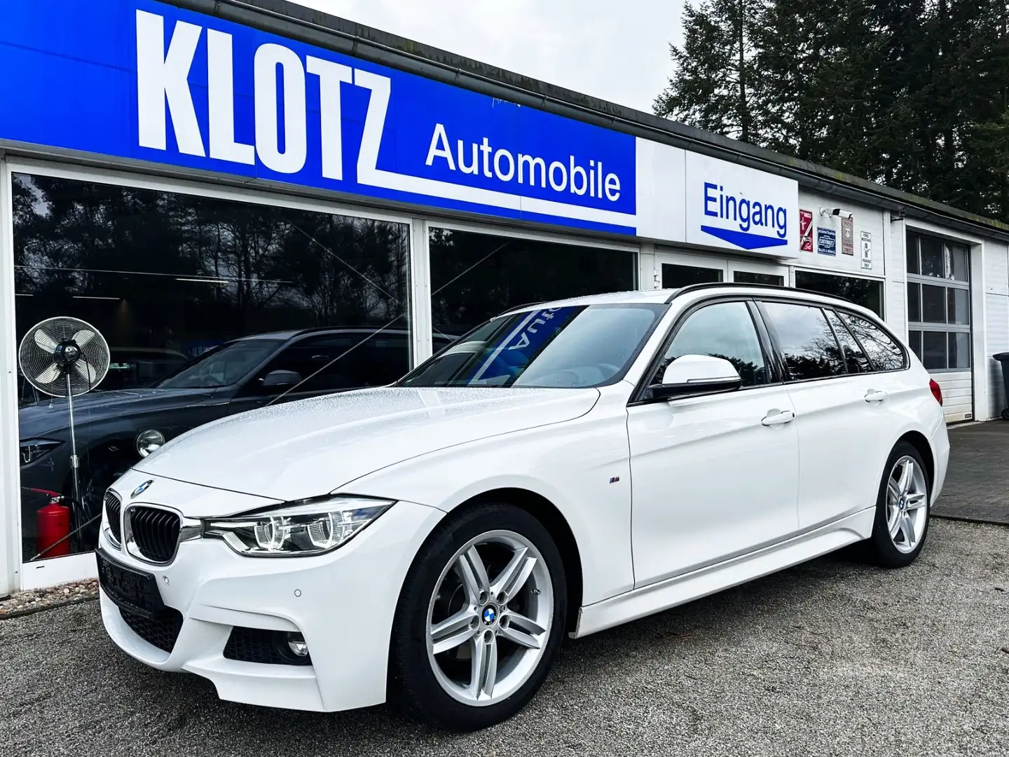 BMW 318 Baureihe 3 Touring 318 d M Sport Blanc - 1