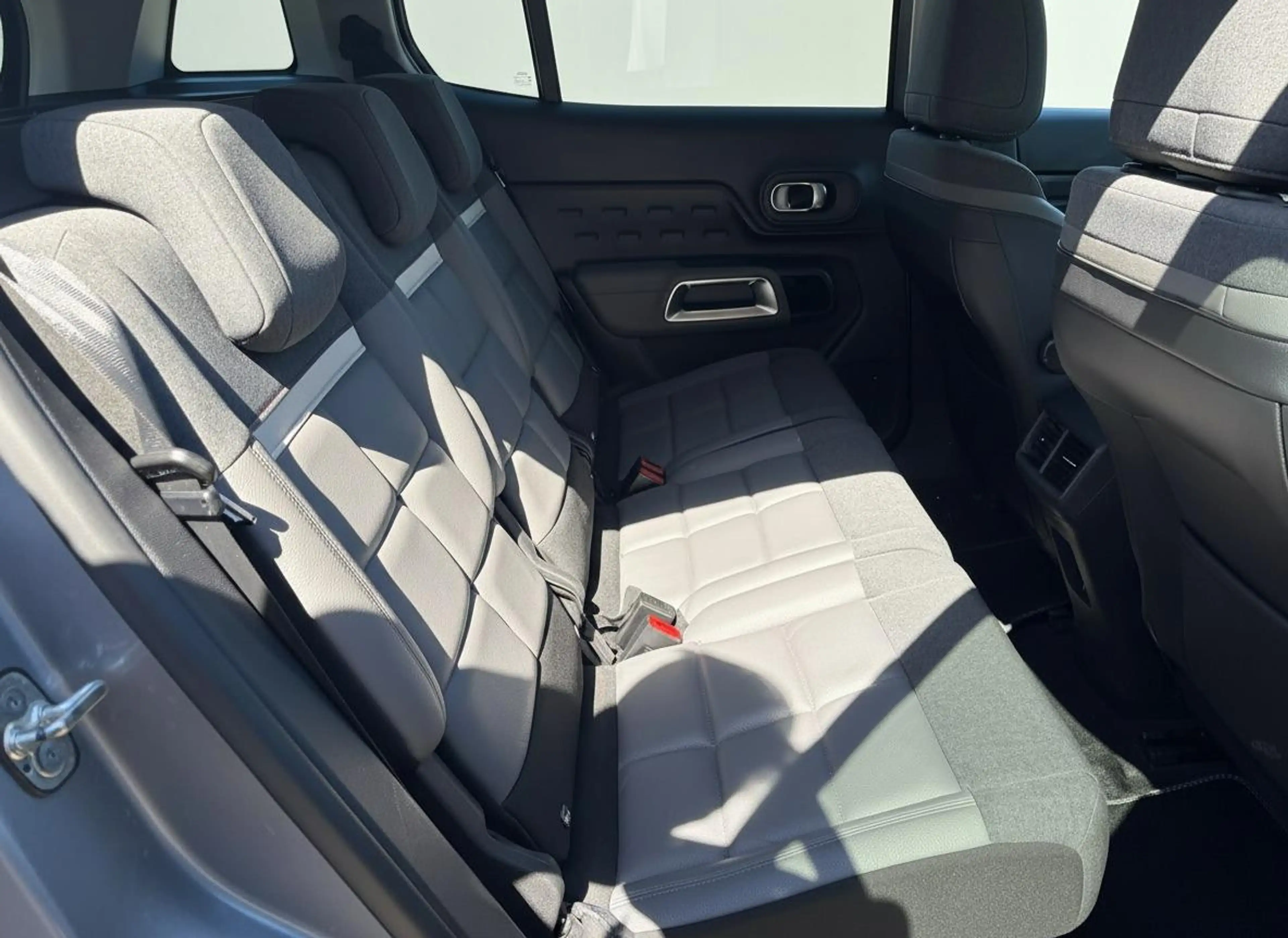 Citroen C5 Aircross 1.6 Plug-in Hybrid 225 Shine TREKHAAK - LEER - CAR — photo 14
