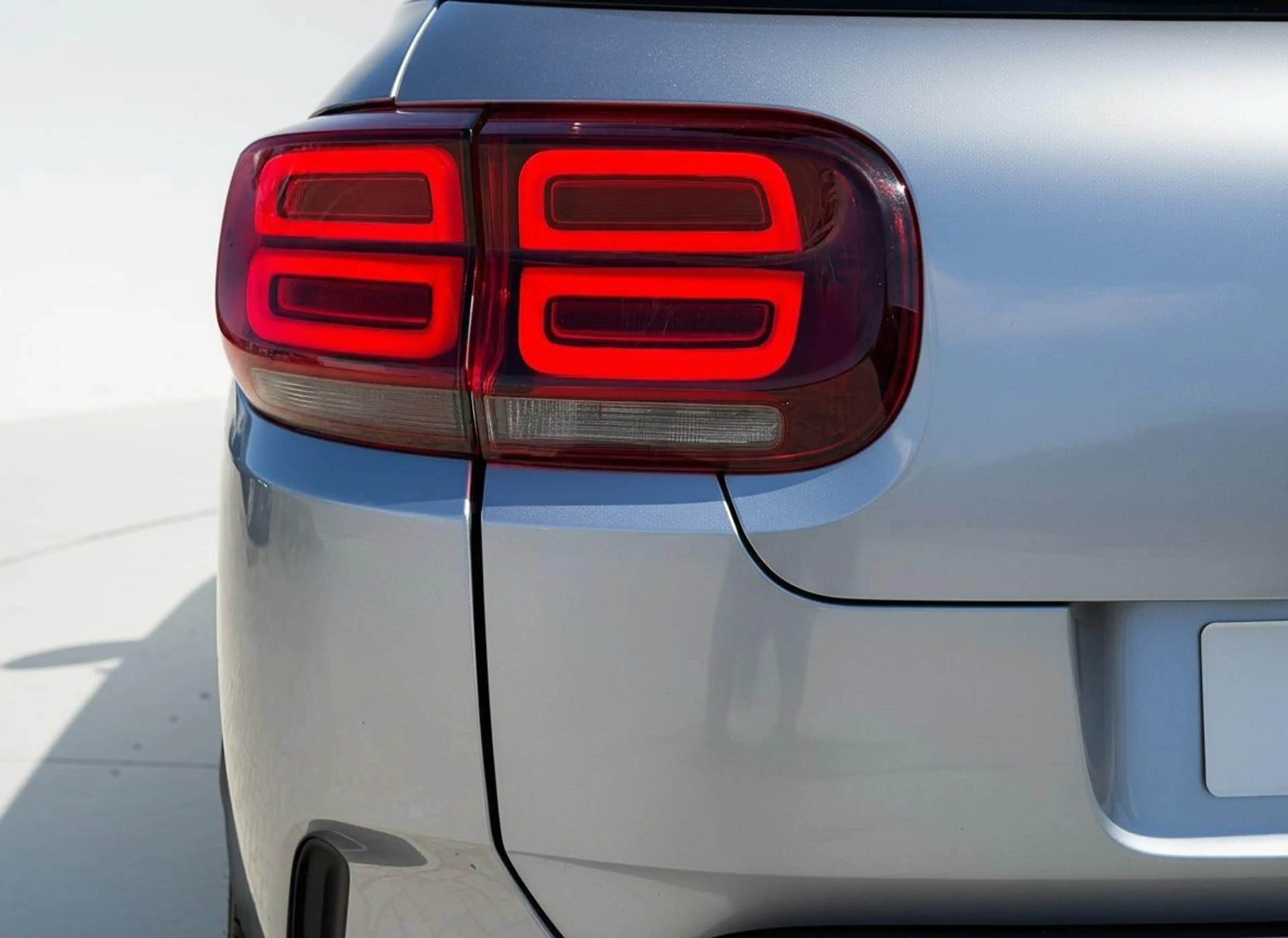 Citroen C5 Aircross 1.6 Plug-in Hybrid 225 Shine TREKHAAK - LEER - CAR — photo 11