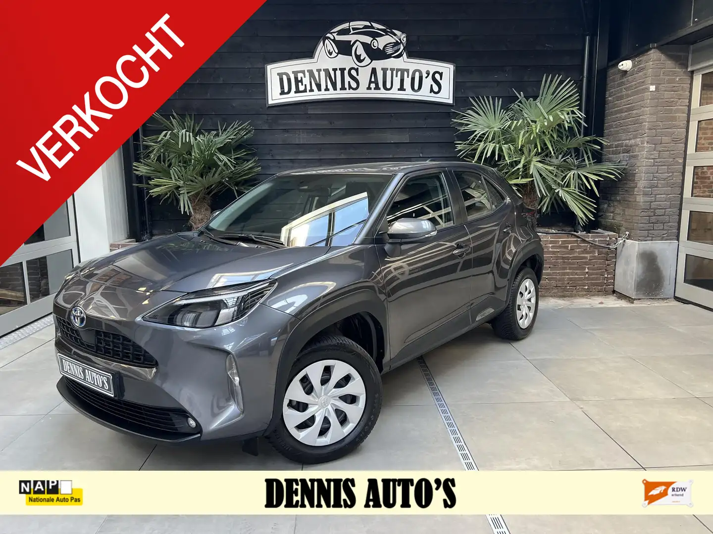 Toyota Yaris Cross 1.5 Hybrid Business Grijs - 1