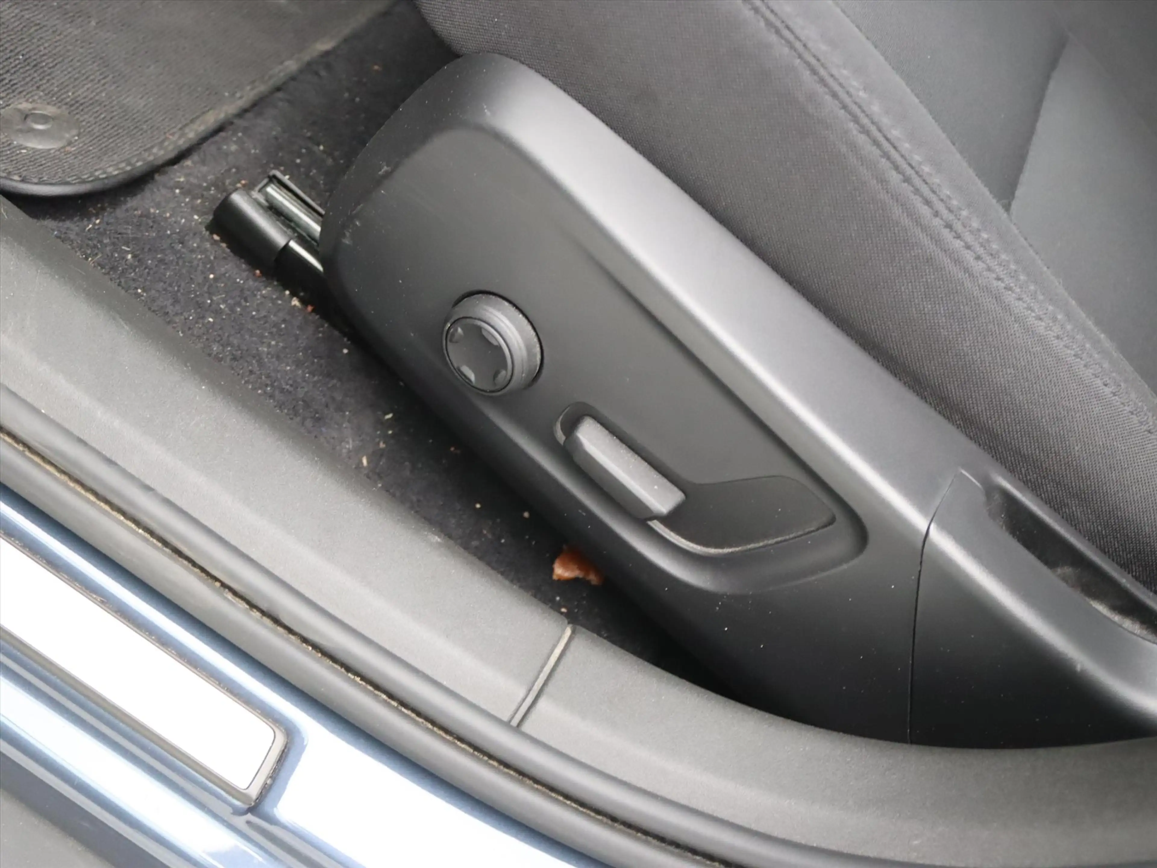 Polestar 2 170kW 231pk Long Range Single Motor 92% SoH [ WARM — photo 17