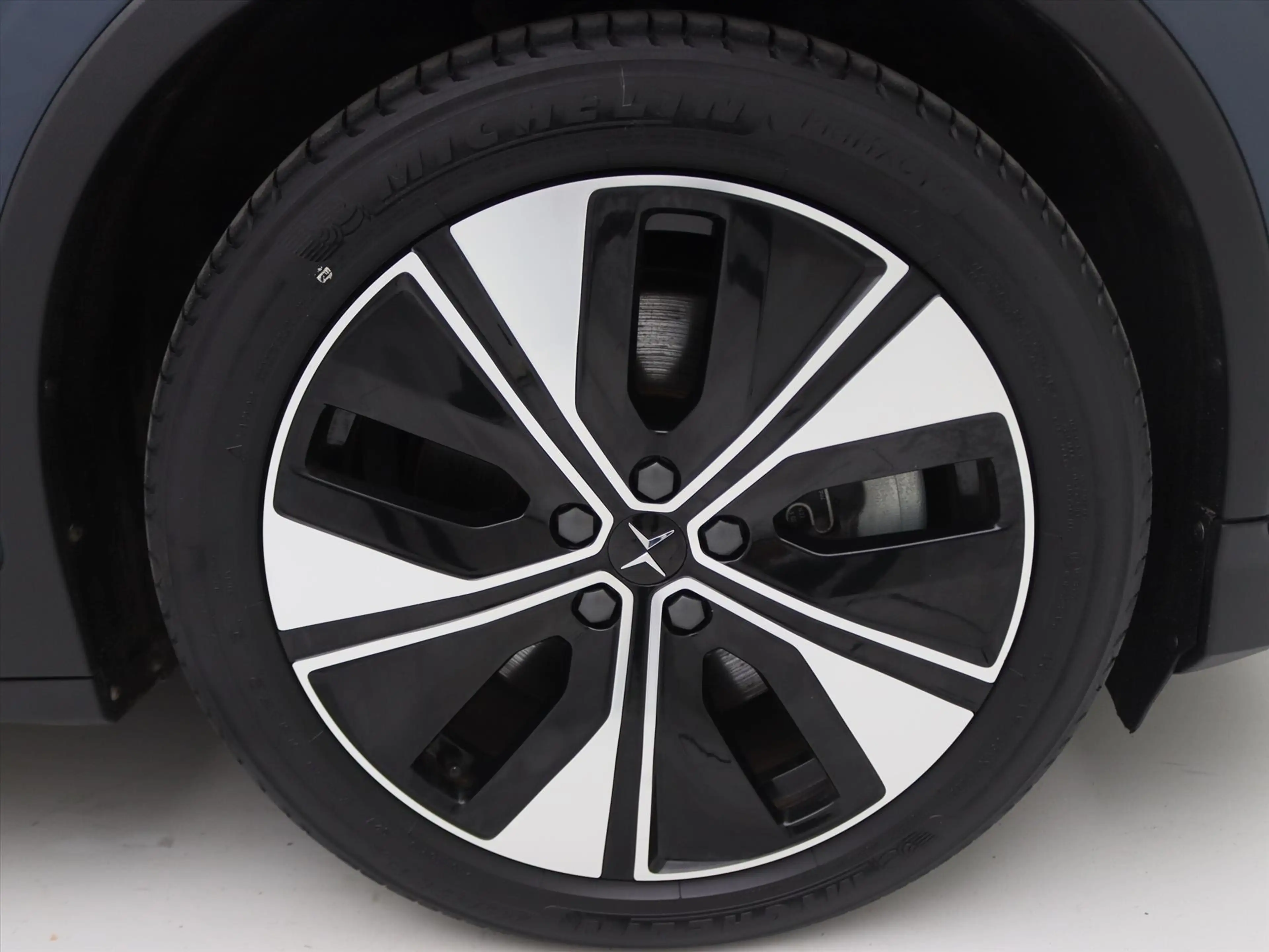 Polestar 2 170kW 231pk Long Range Single Motor 92% SoH [ WARM — photo 10