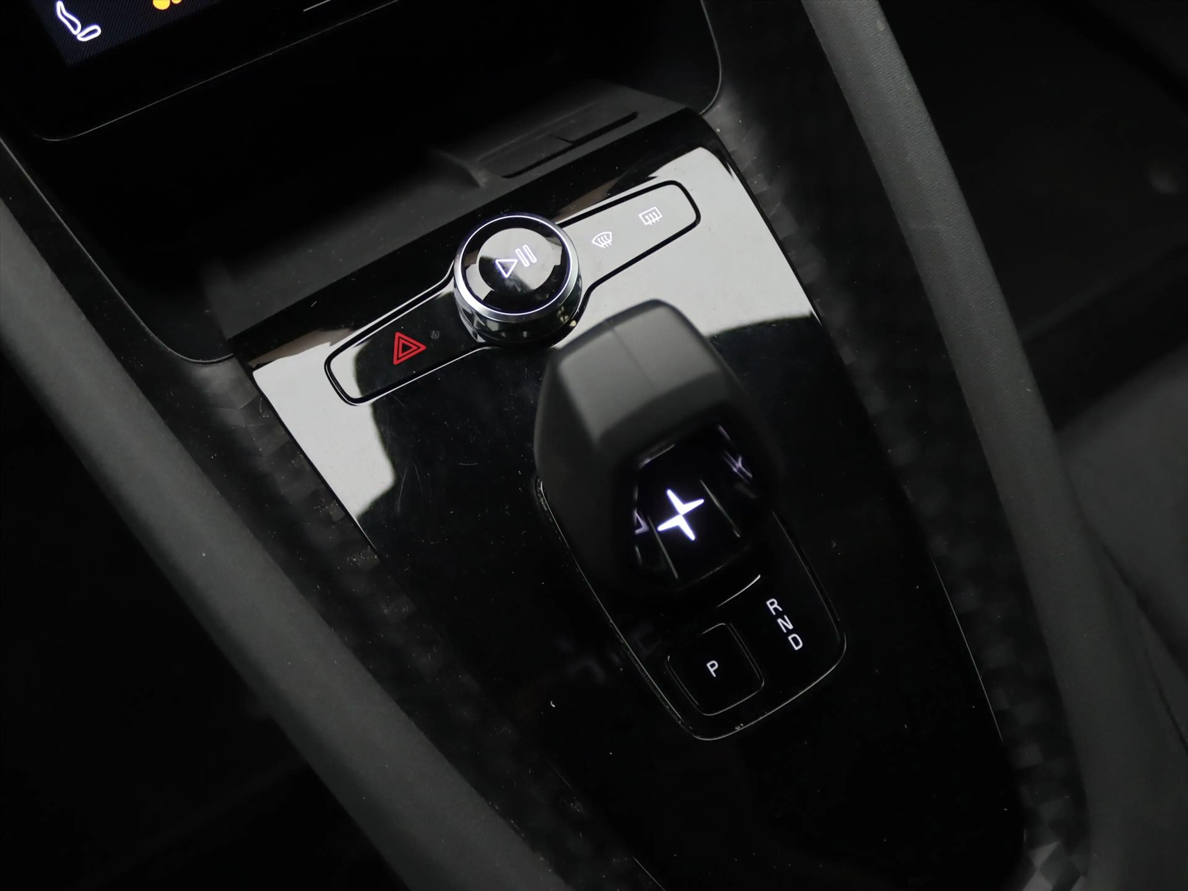 Polestar 2 170kW 231pk Long Range Single Motor 92% SoH [ WARM — photo 33