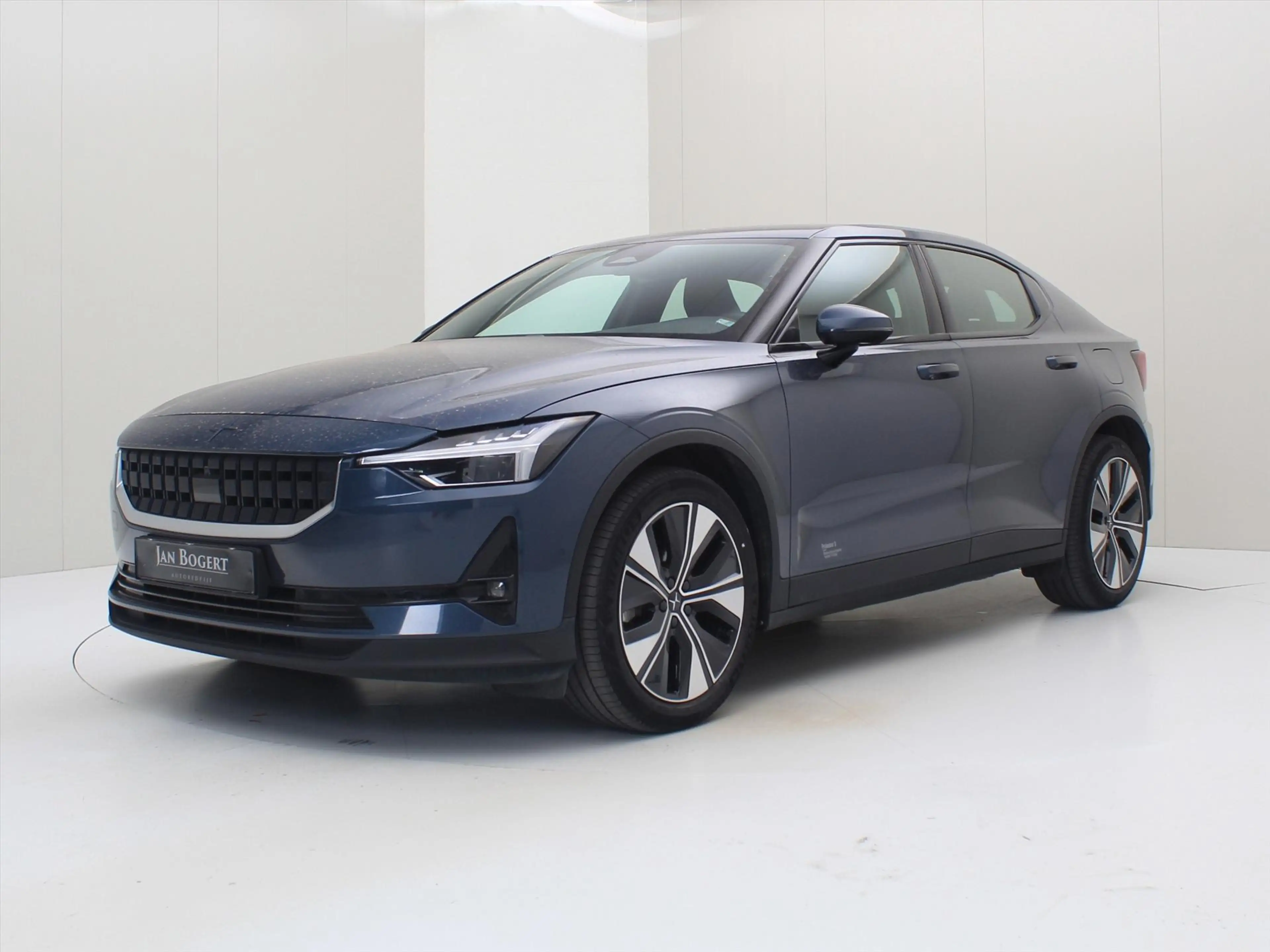 Polestar 2 170kW 231pk Long Range Single Motor 92% SoH [ WARM