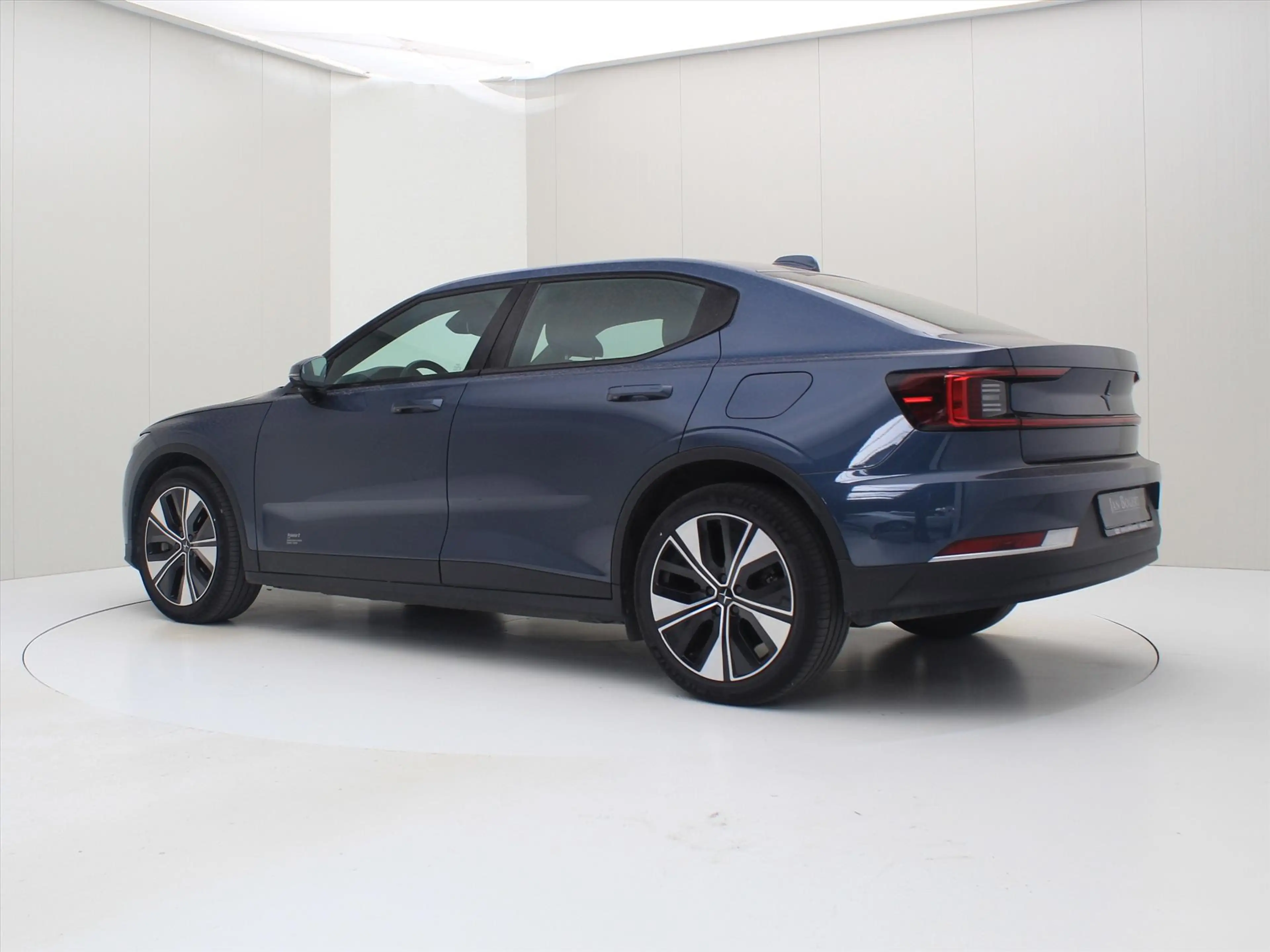 Polestar 2 170kW 231pk Long Range Single Motor 92% SoH [ WARM — photo 3