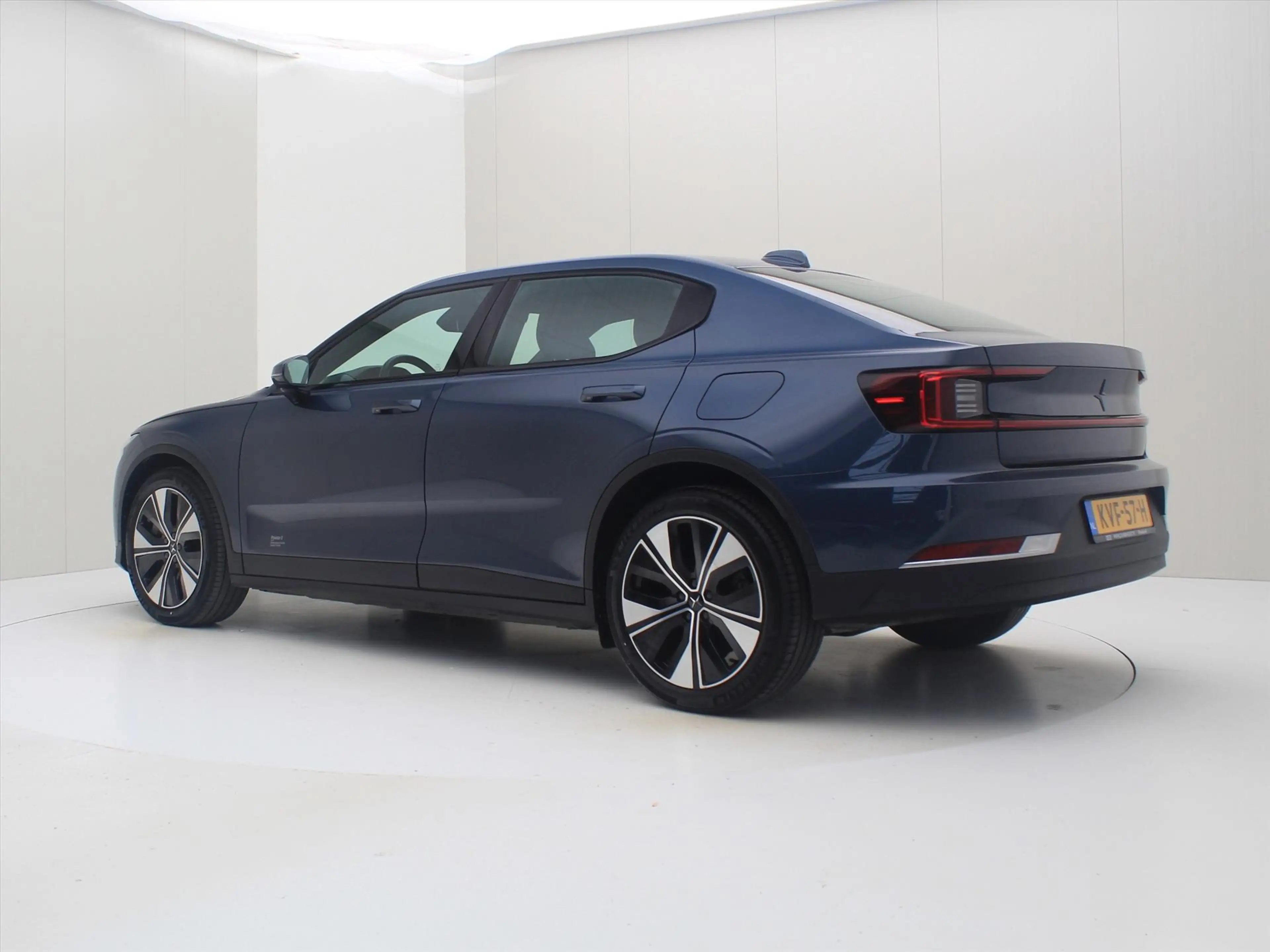 Polestar 2 170kW 231pk Long Range Single Motor 92% SoH [ WARM — photo 4