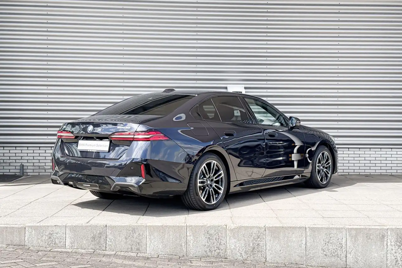 BMW i5 2026