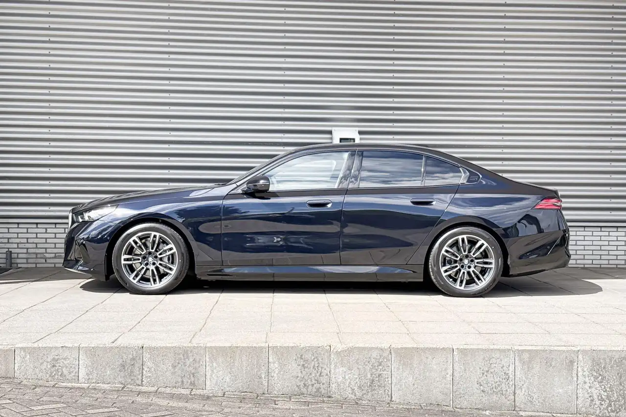 BMW i5 2026