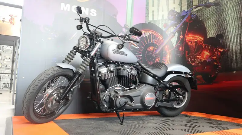 Harley-Davidson Street Bob - foto 3