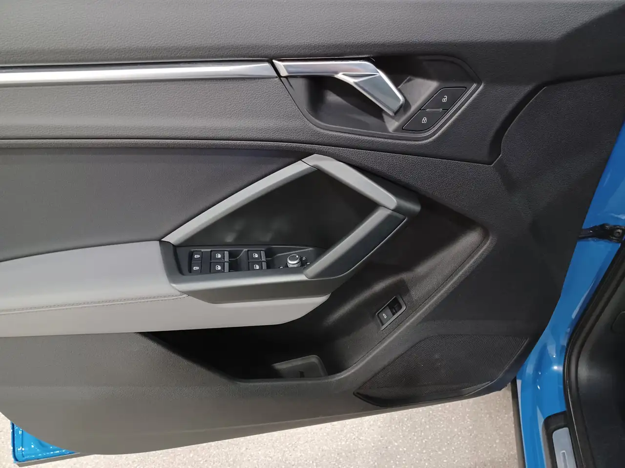 Audi Q3 снимка Audi Q3