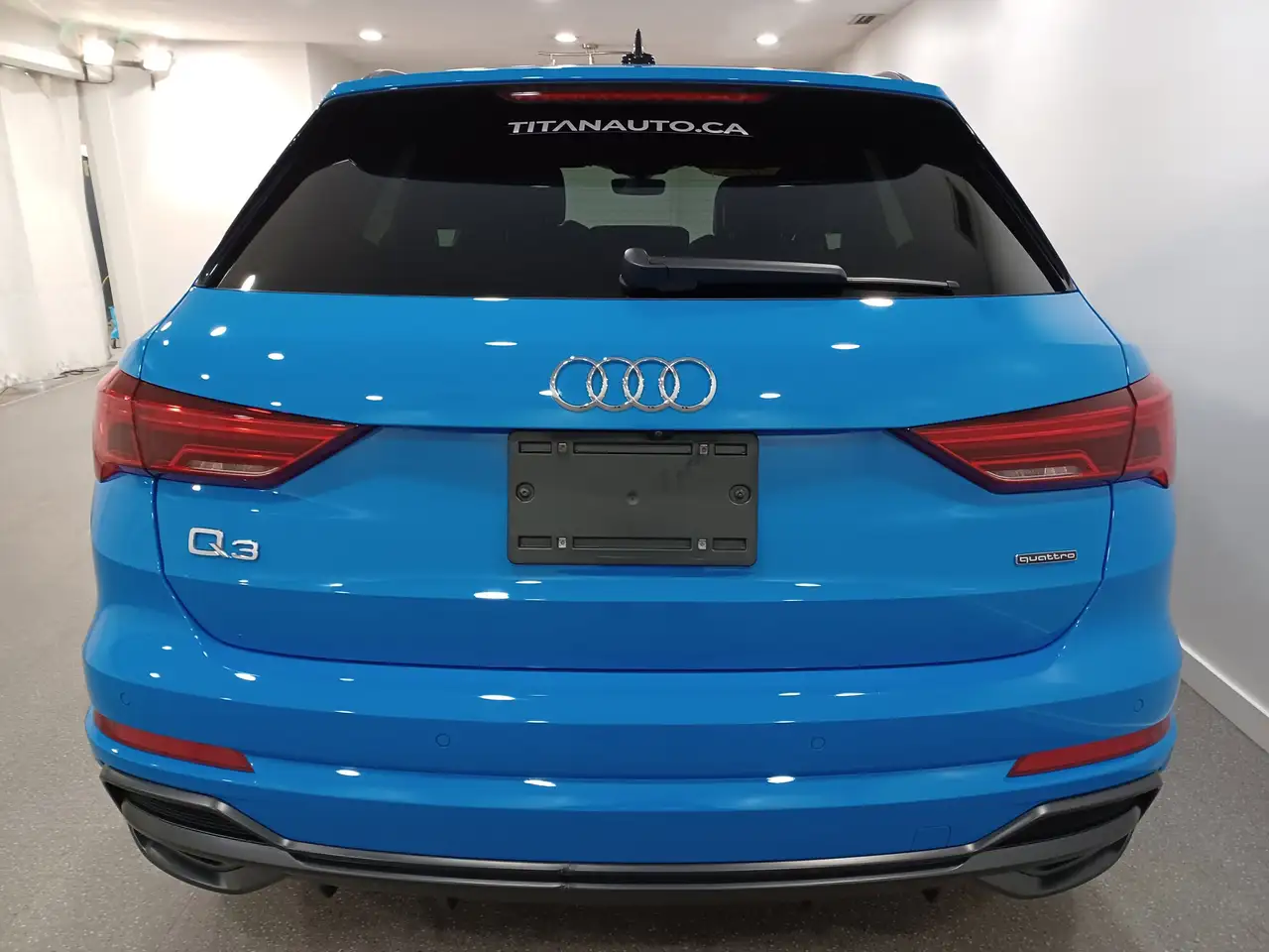 Audi Q3 снимка Audi Q3