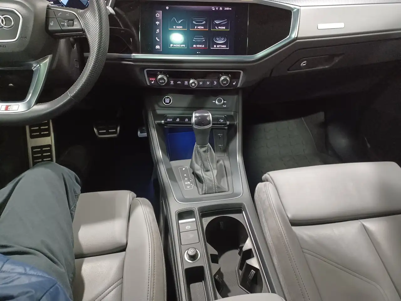 Audi Q3 снимка Audi Q3