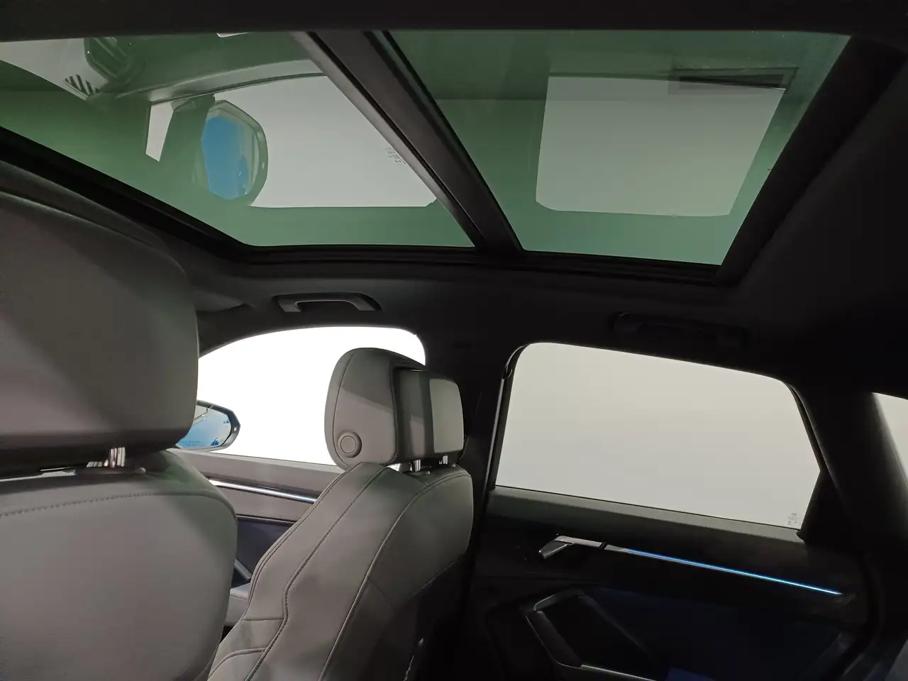 Audi Q3 снимка Audi Q3