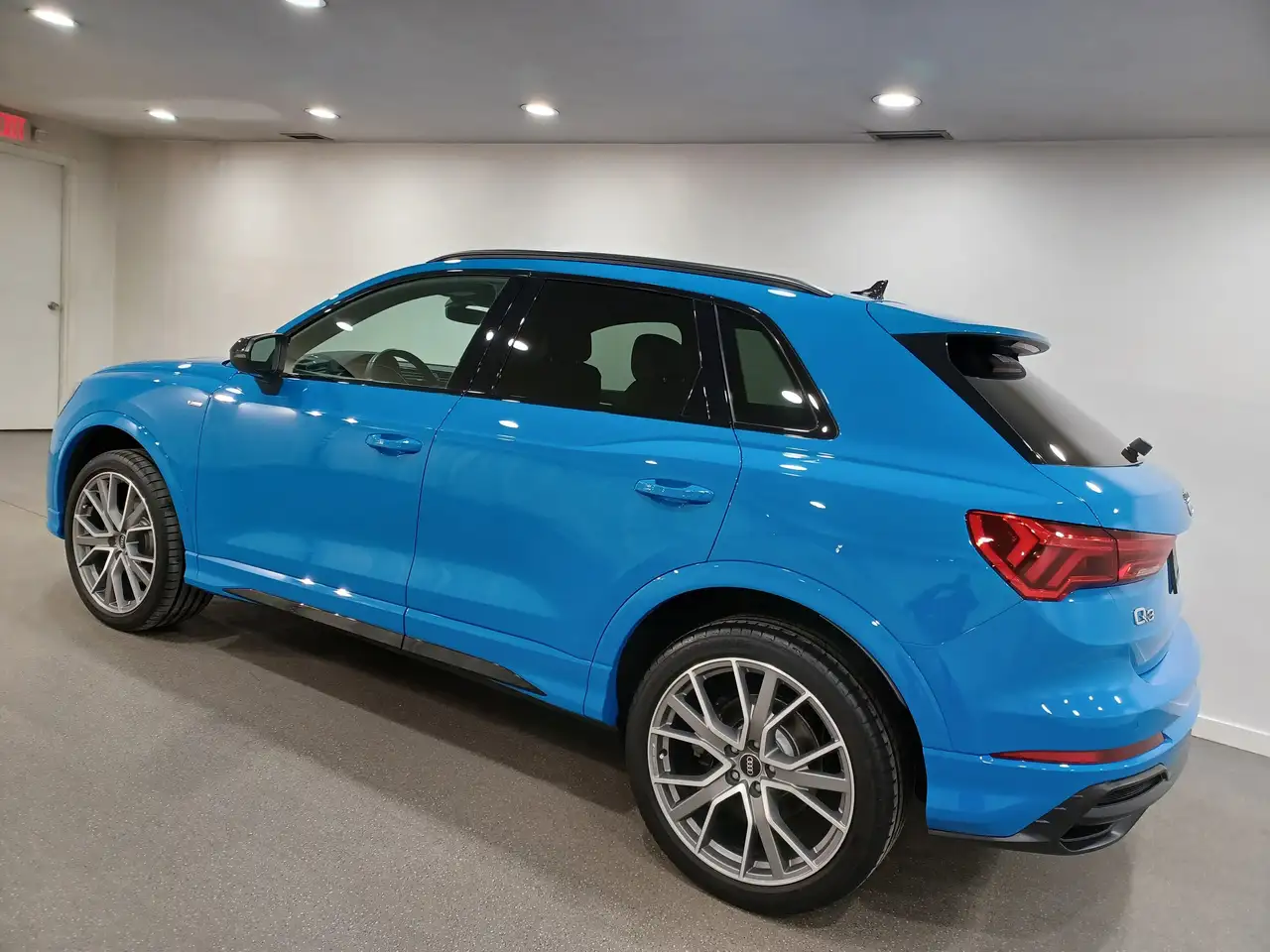 Audi Q3 снимка Audi Q3