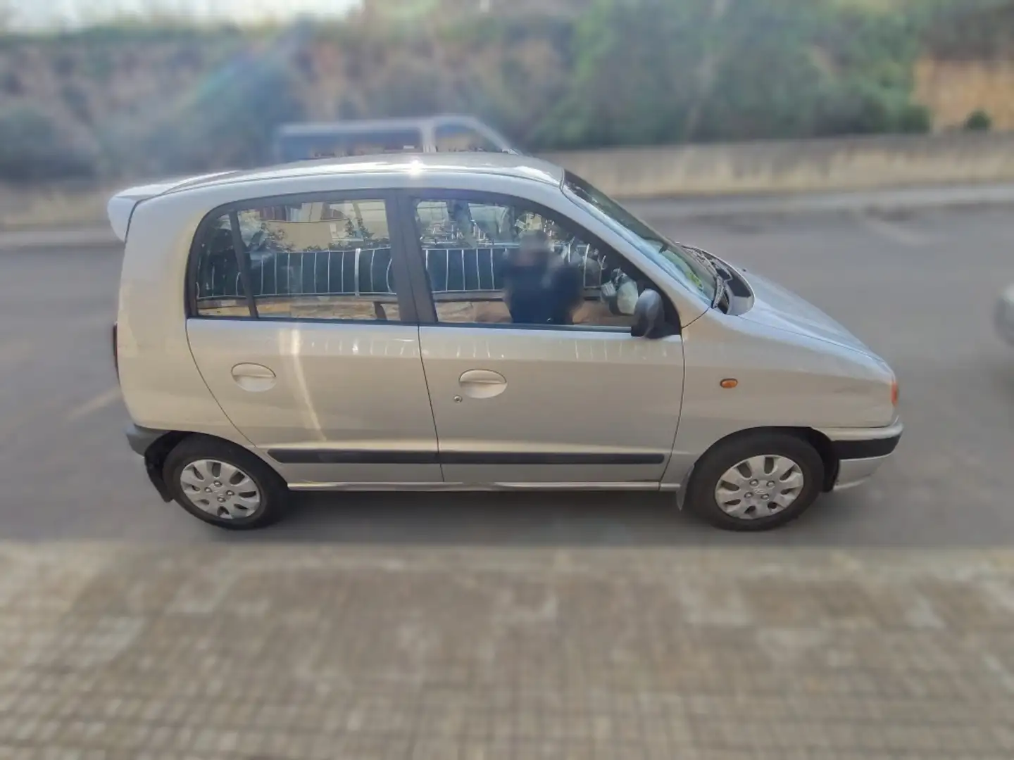 Hyundai Atos Prime 1.0 GLS Gris - 2