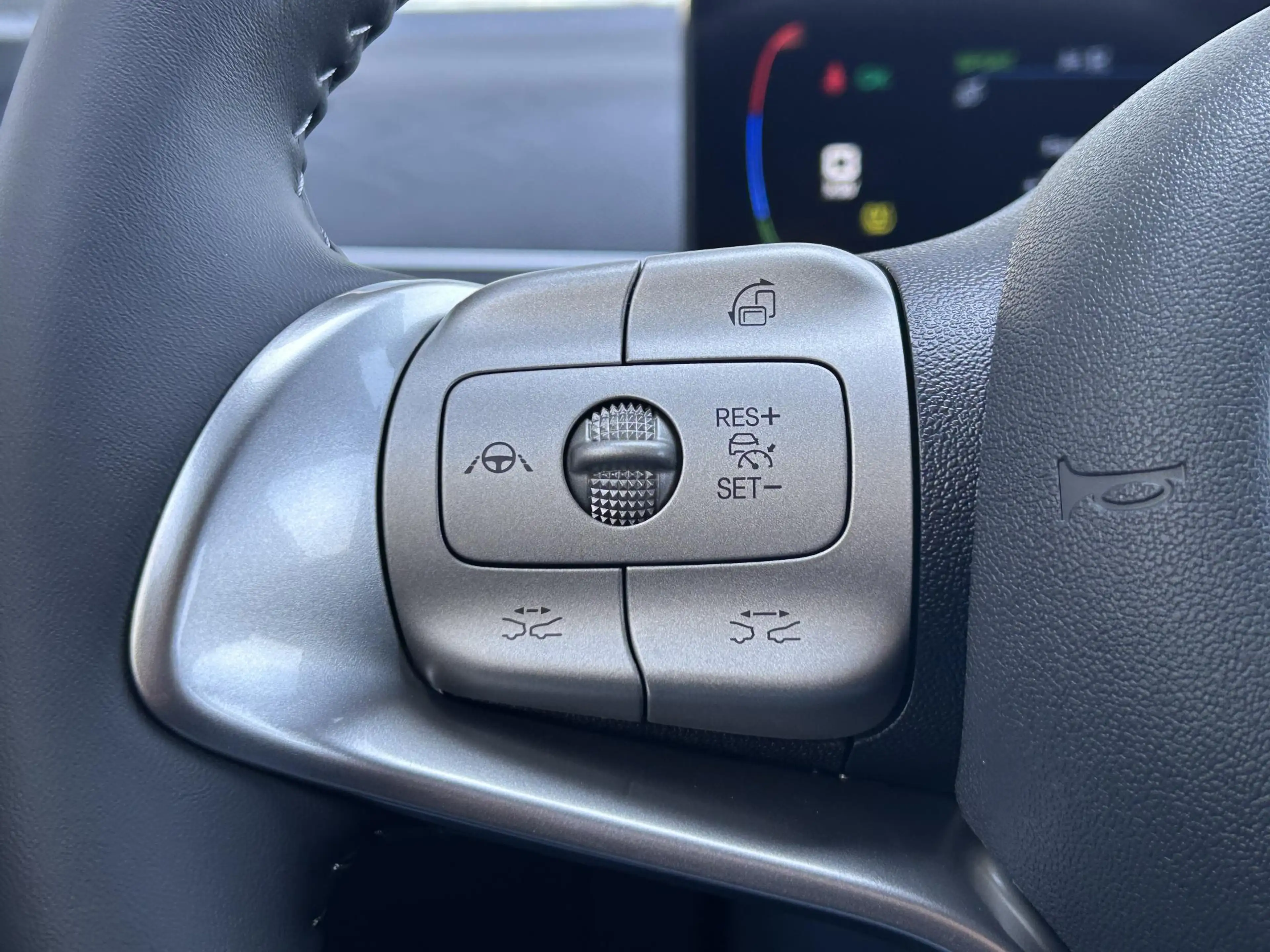 BYD Dolphin Surf Comfort 43 kWh — photo 10