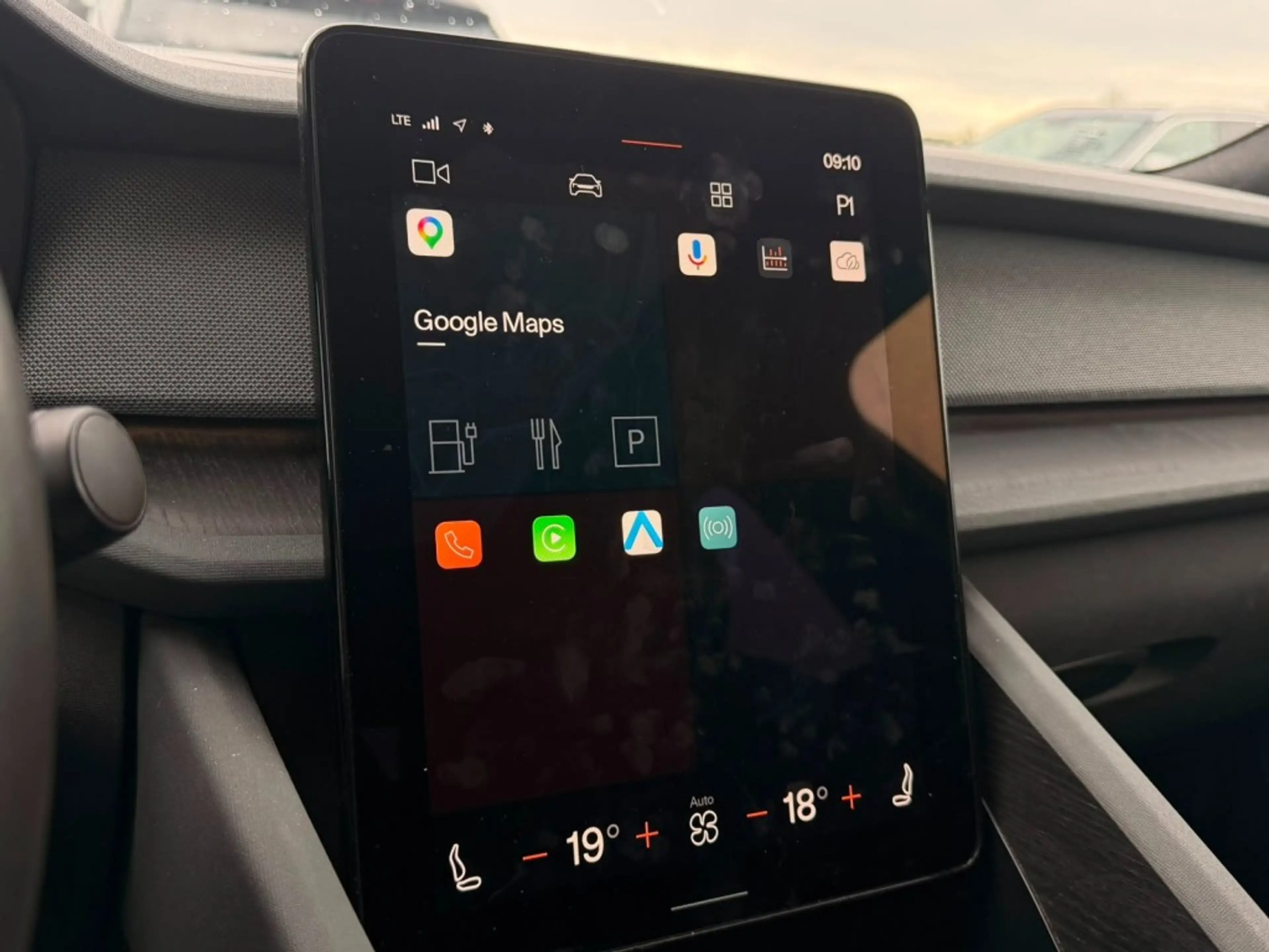 Polestar 2 STANDARD RANGE SINGLE MOTOR 69KWH. CARPLAY, PANO, — photo 13