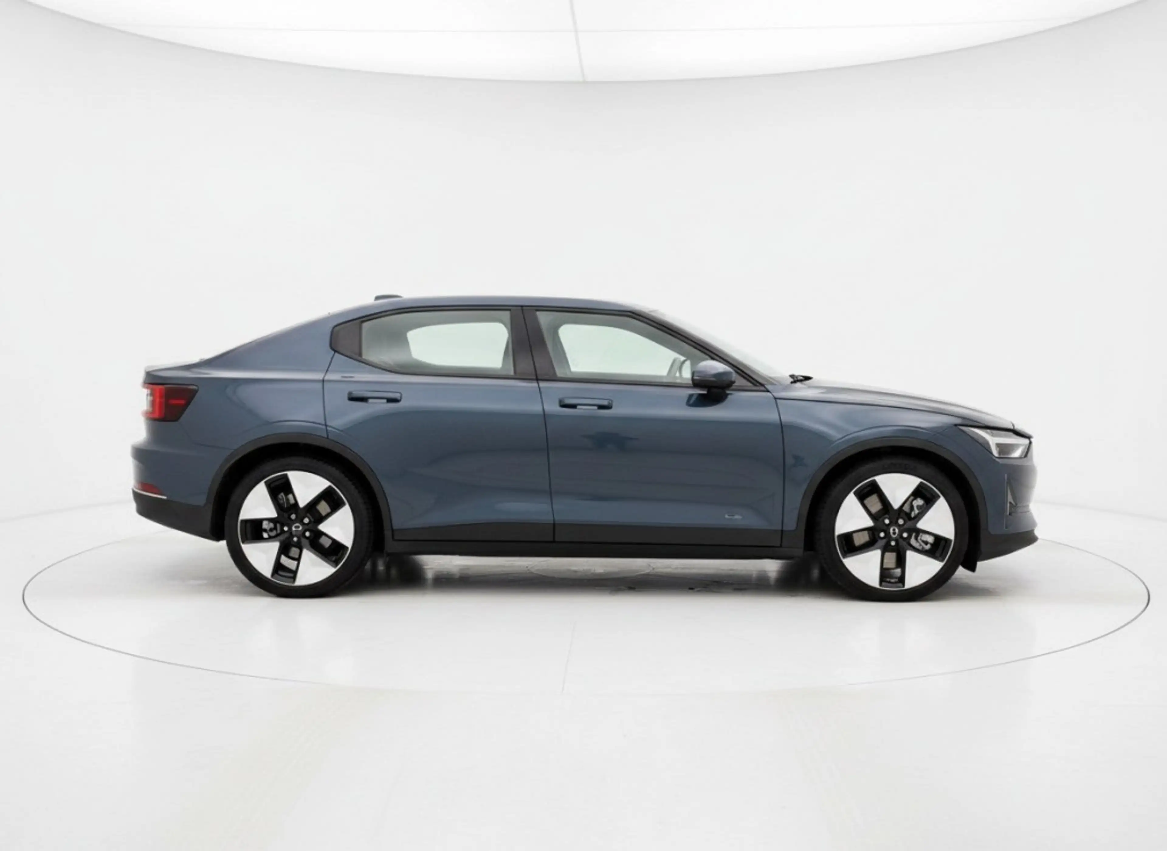 Polestar 2 STANDARD RANGE SINGLE MOTOR 69KWH. CARPLAY, PANO, — photo 4