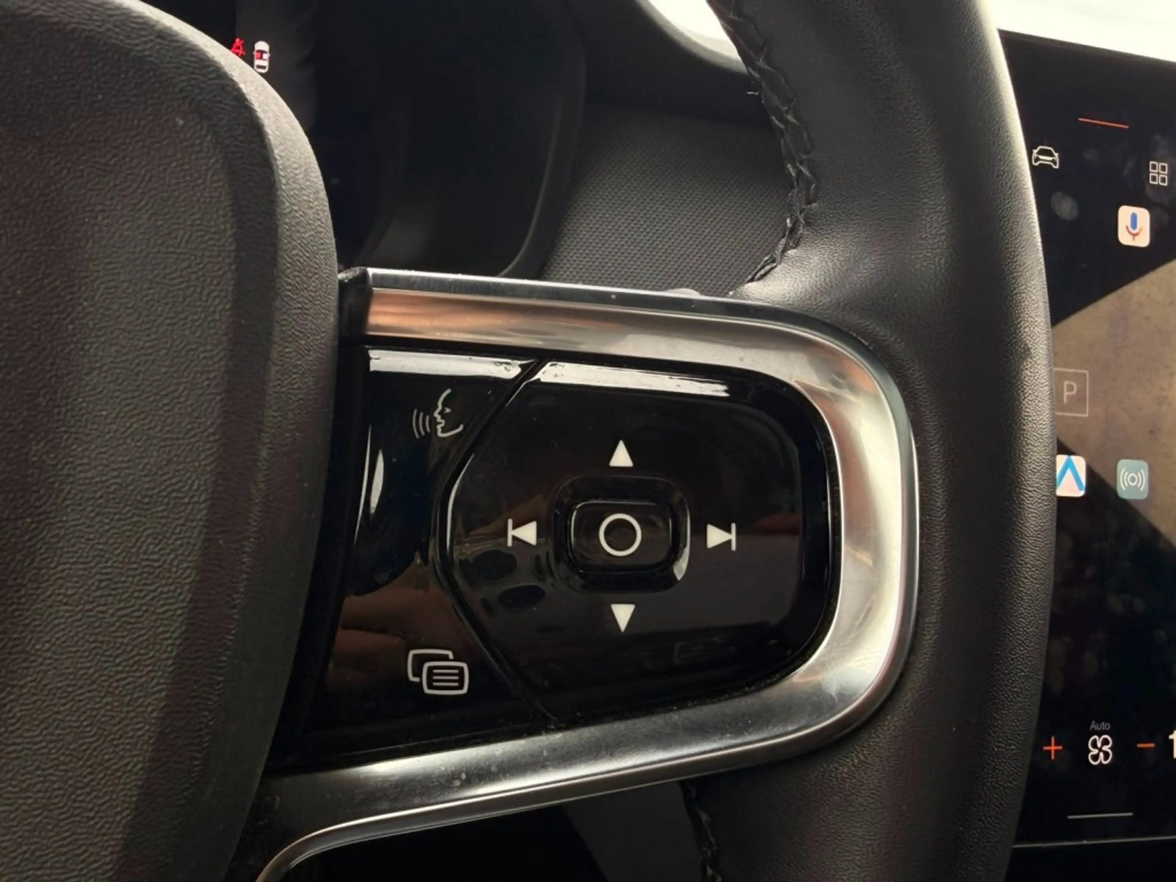Polestar 2 STANDARD RANGE SINGLE MOTOR 69KWH. CARPLAY, PANO, — photo 11